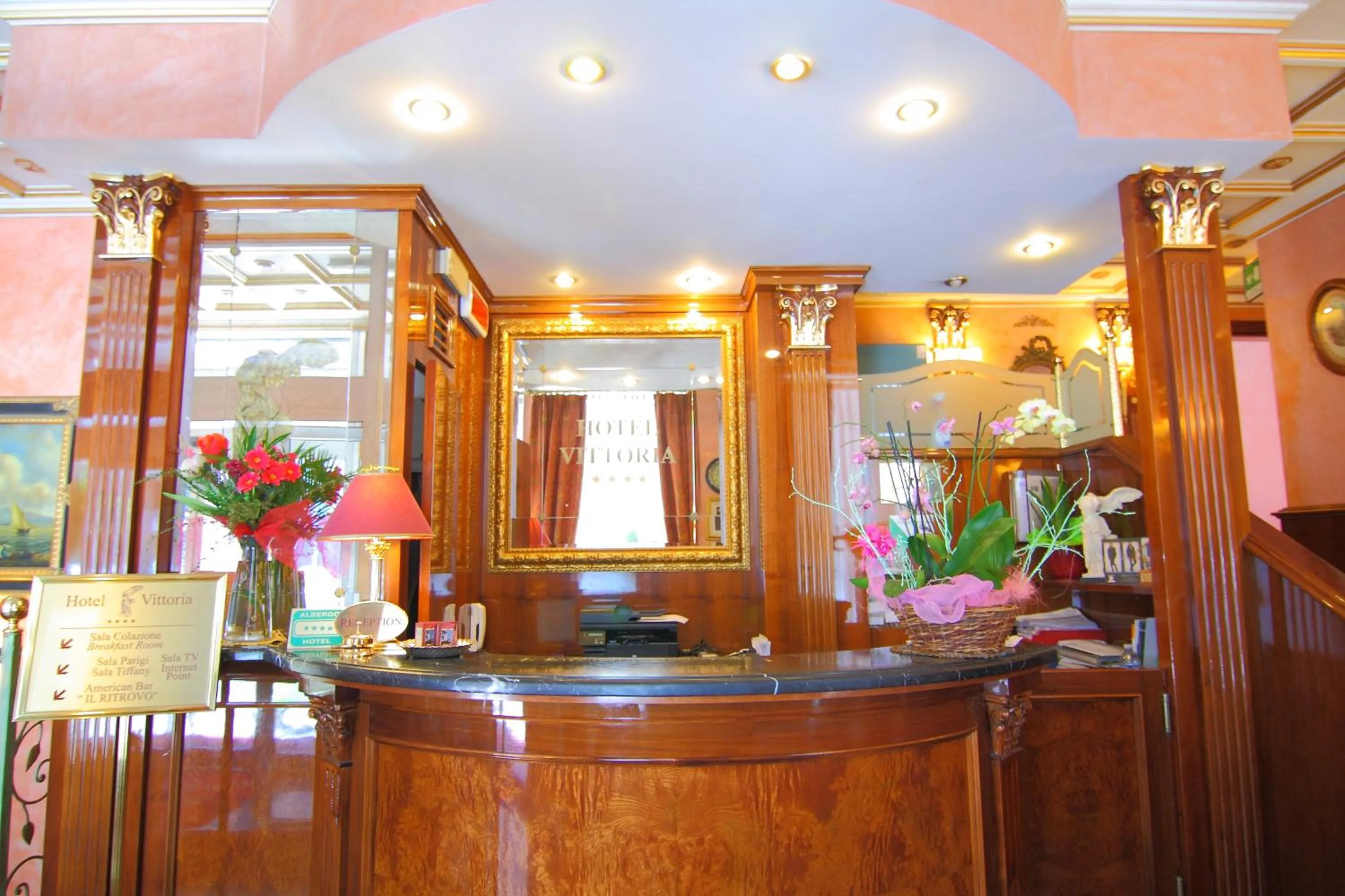 Lobby or reception in Hotel Vittoria