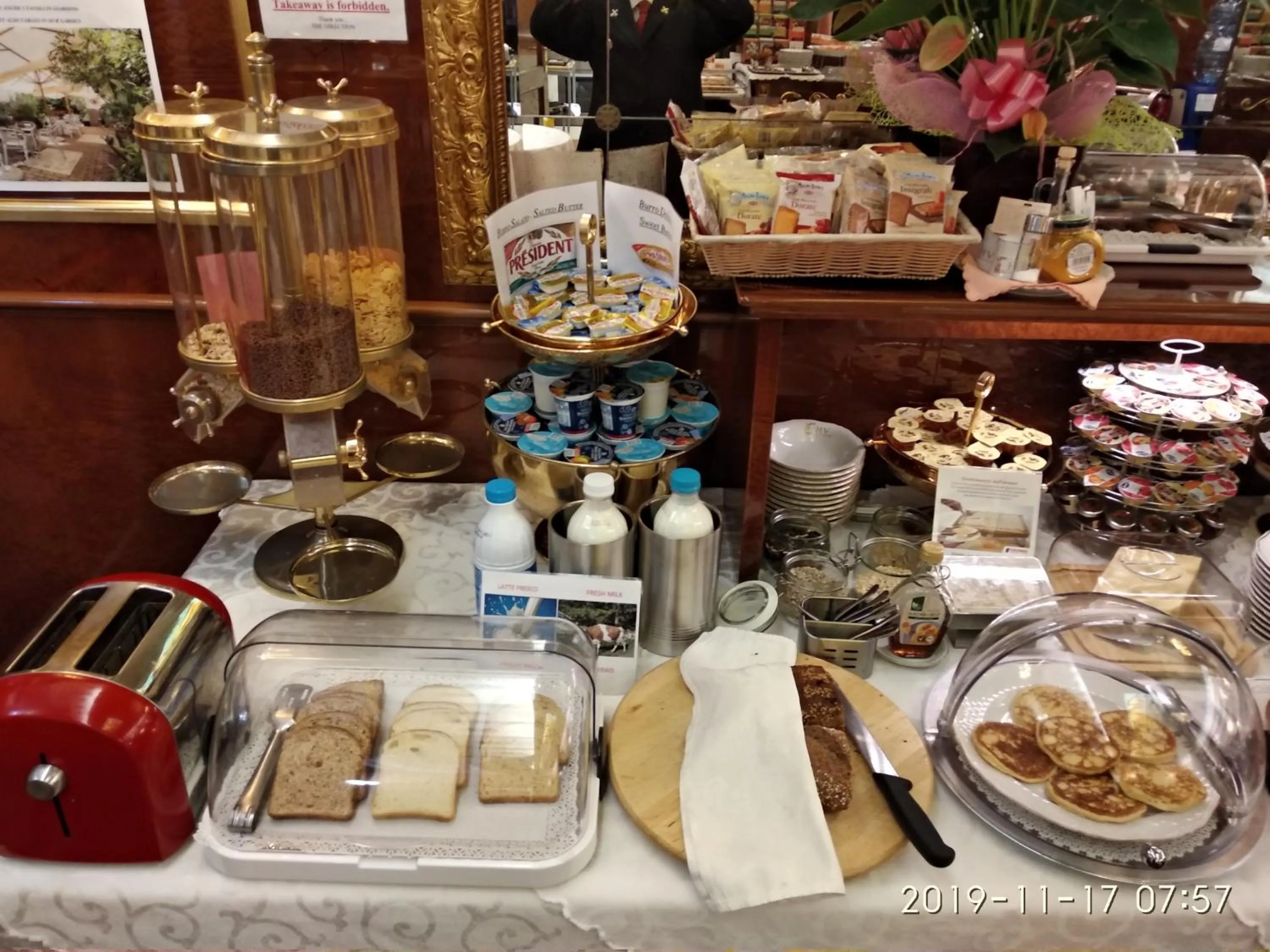 Food and drinks in Hotel Vittoria