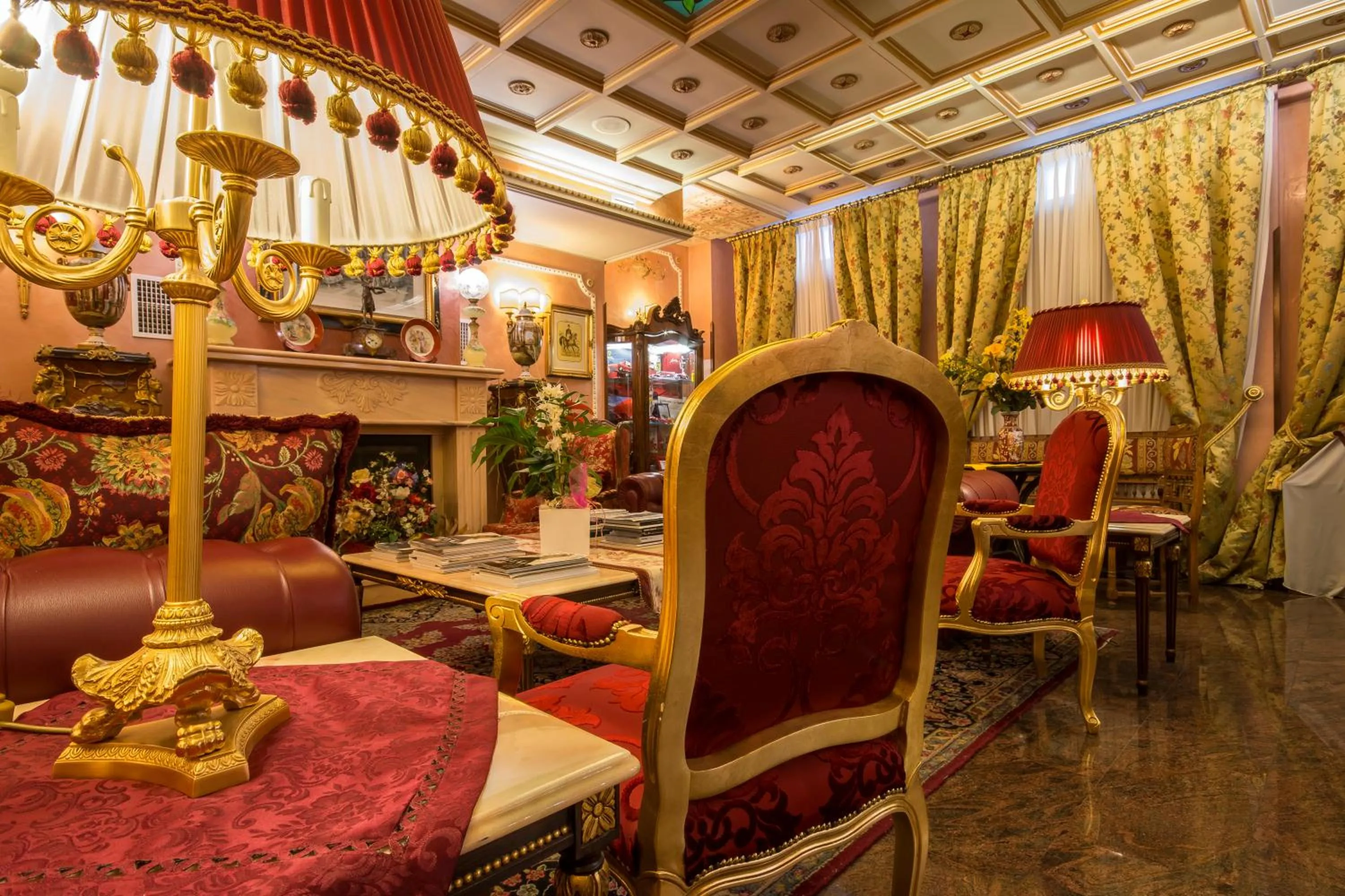 Decorative detail in Hotel Vittoria