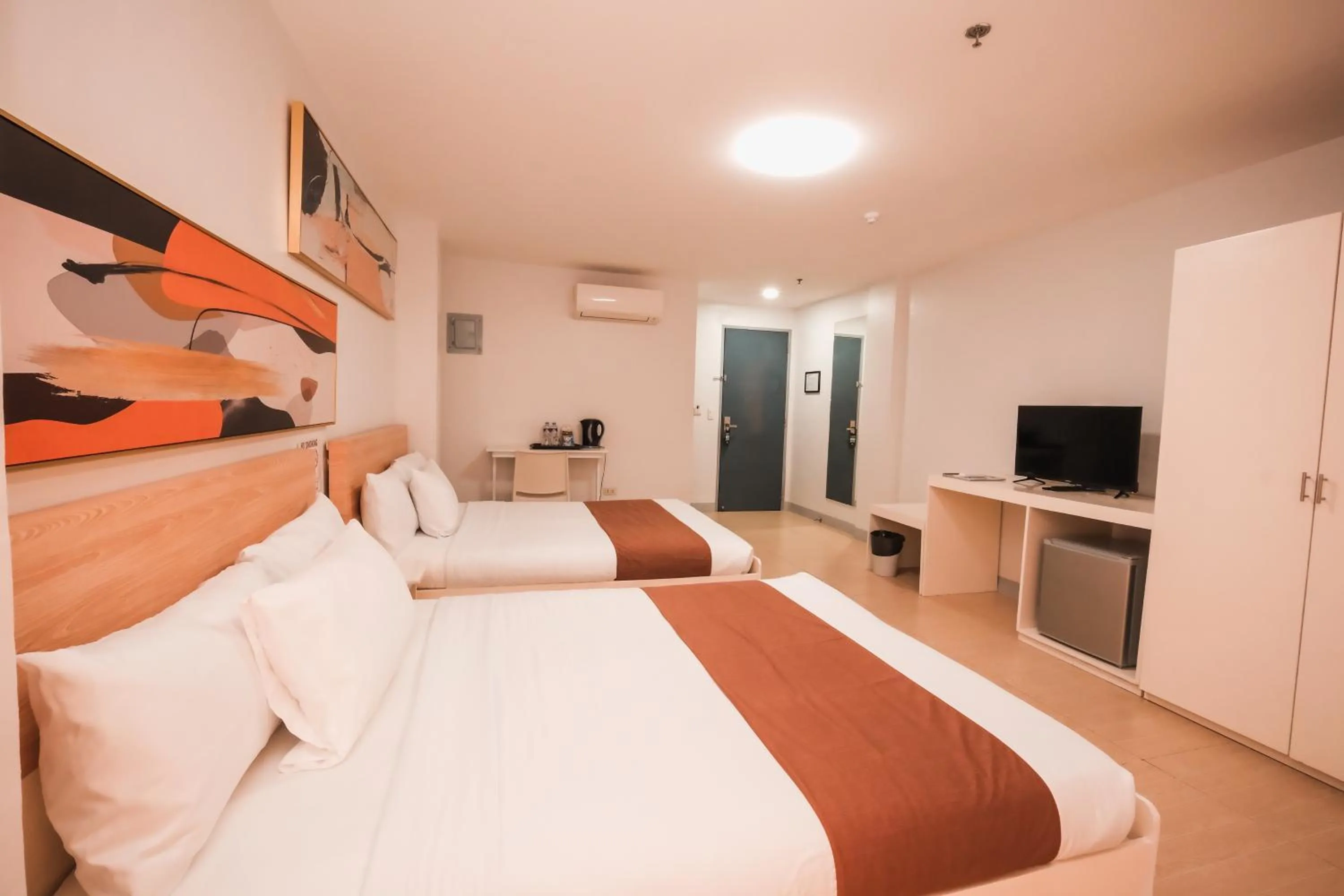 Bedroom, Bed in Rosey Hotel