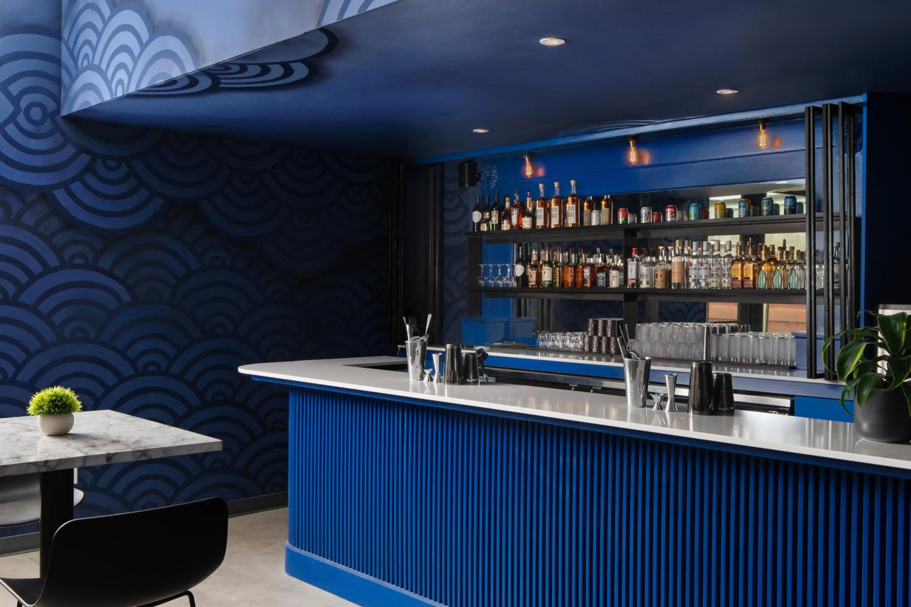 Lounge or bar in evo Hotel Salt Lake City