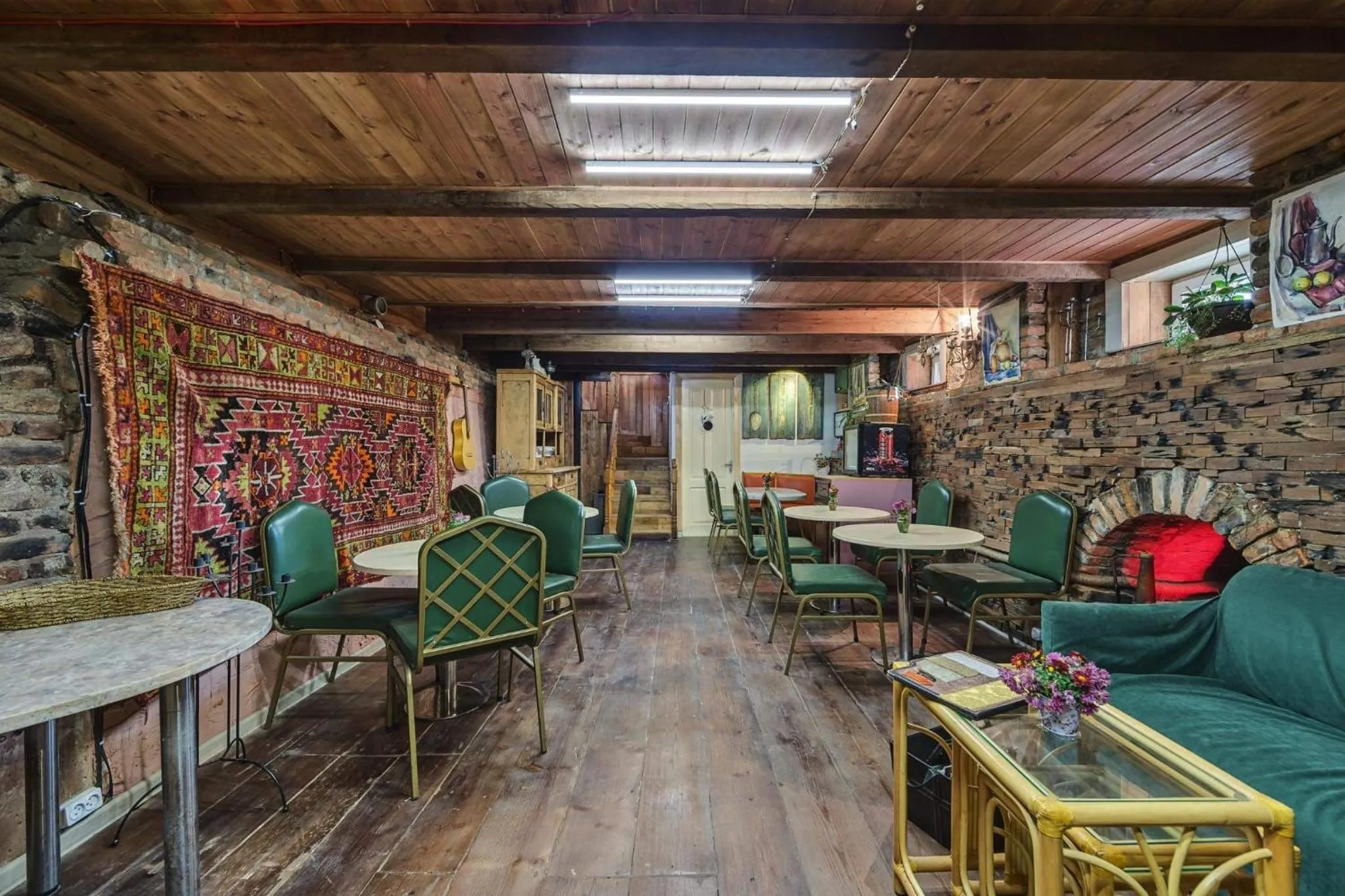 Lounge or bar in House 52 Boutique Hotel