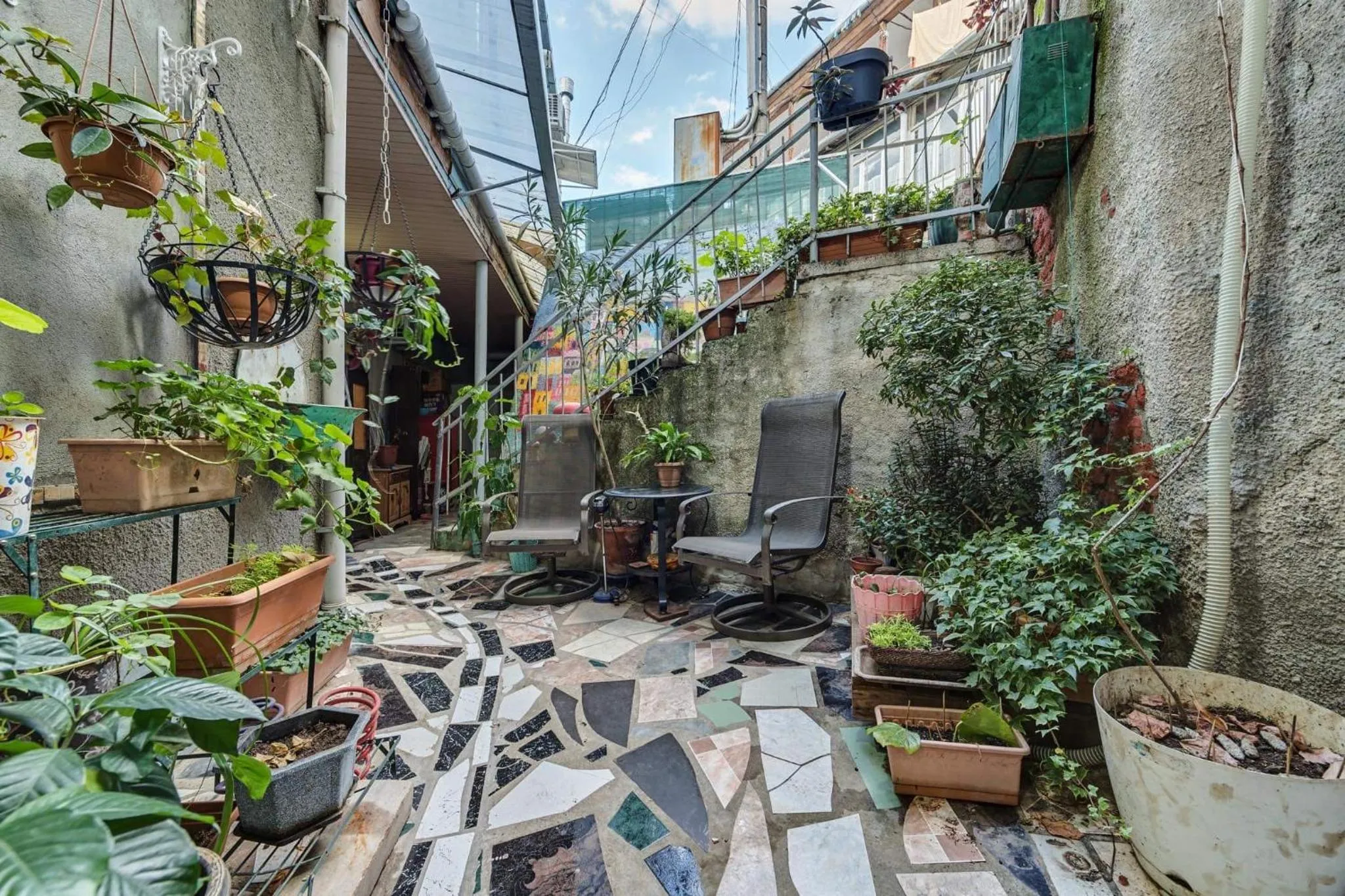 Patio in House 52 Boutique Hotel