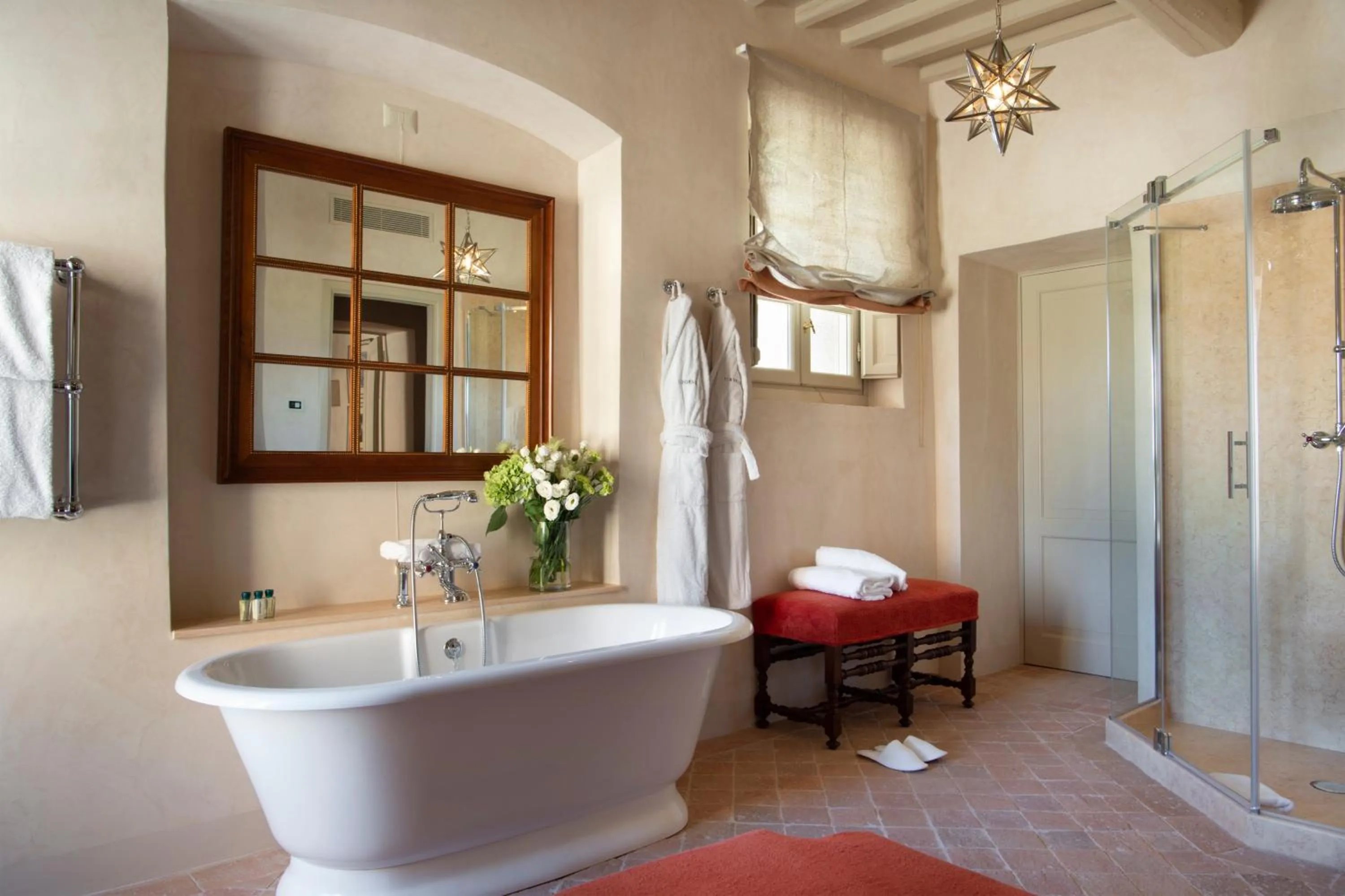 Bathroom in Il Borro Relais & Châteaux