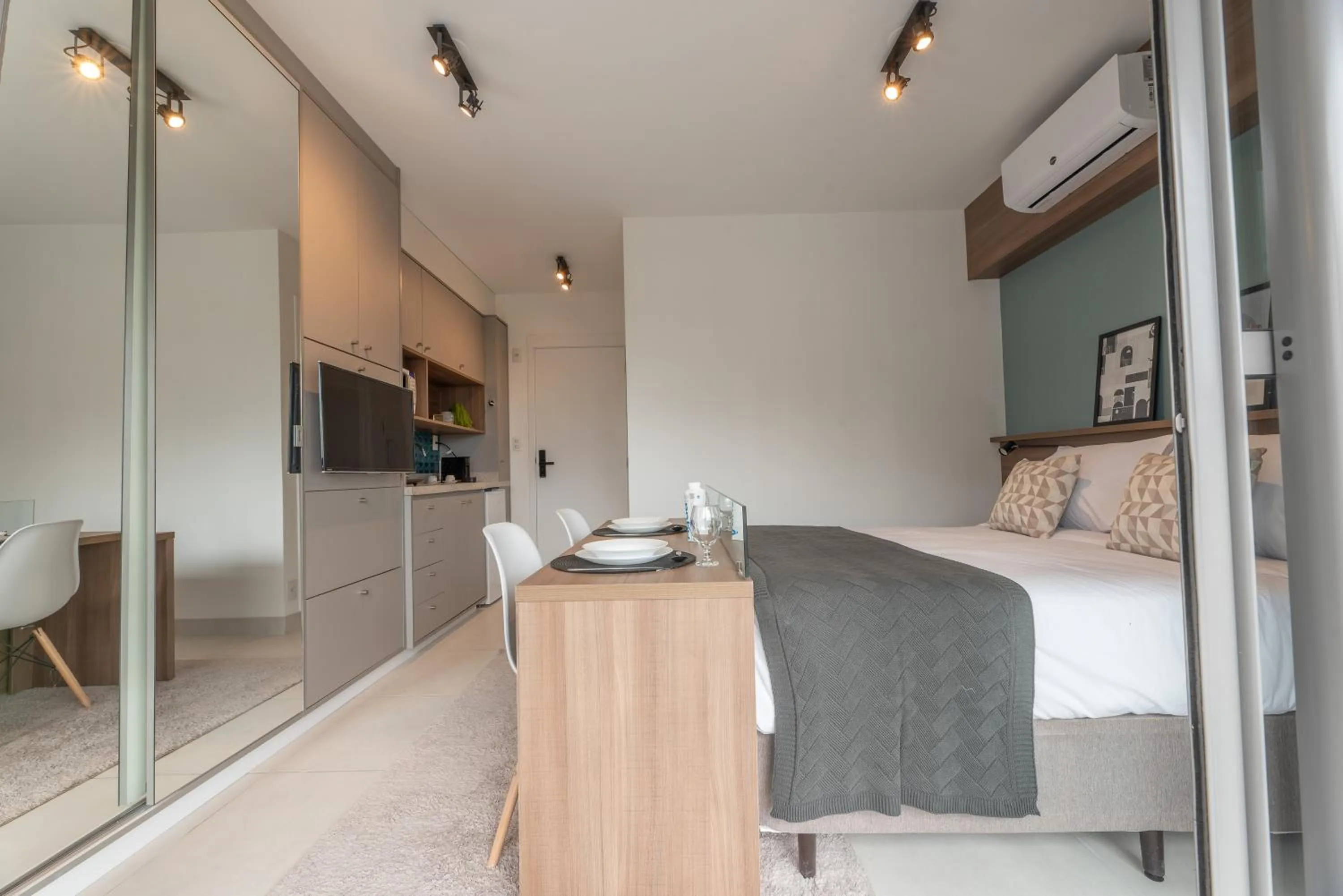 Bed in Charlie Vitrali Moema