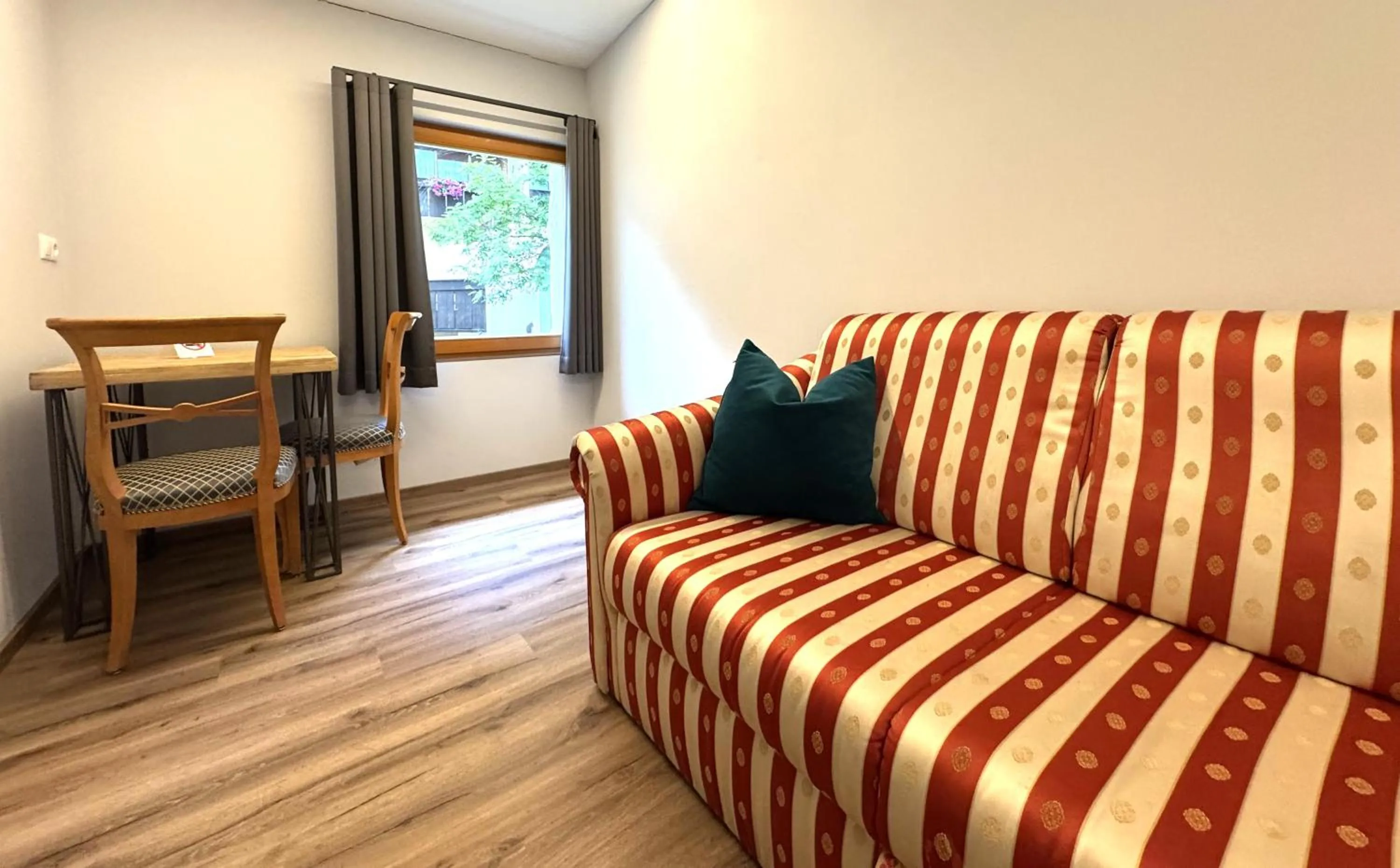 Bed in Glacier Rock guesthouse ex Pension Dangl