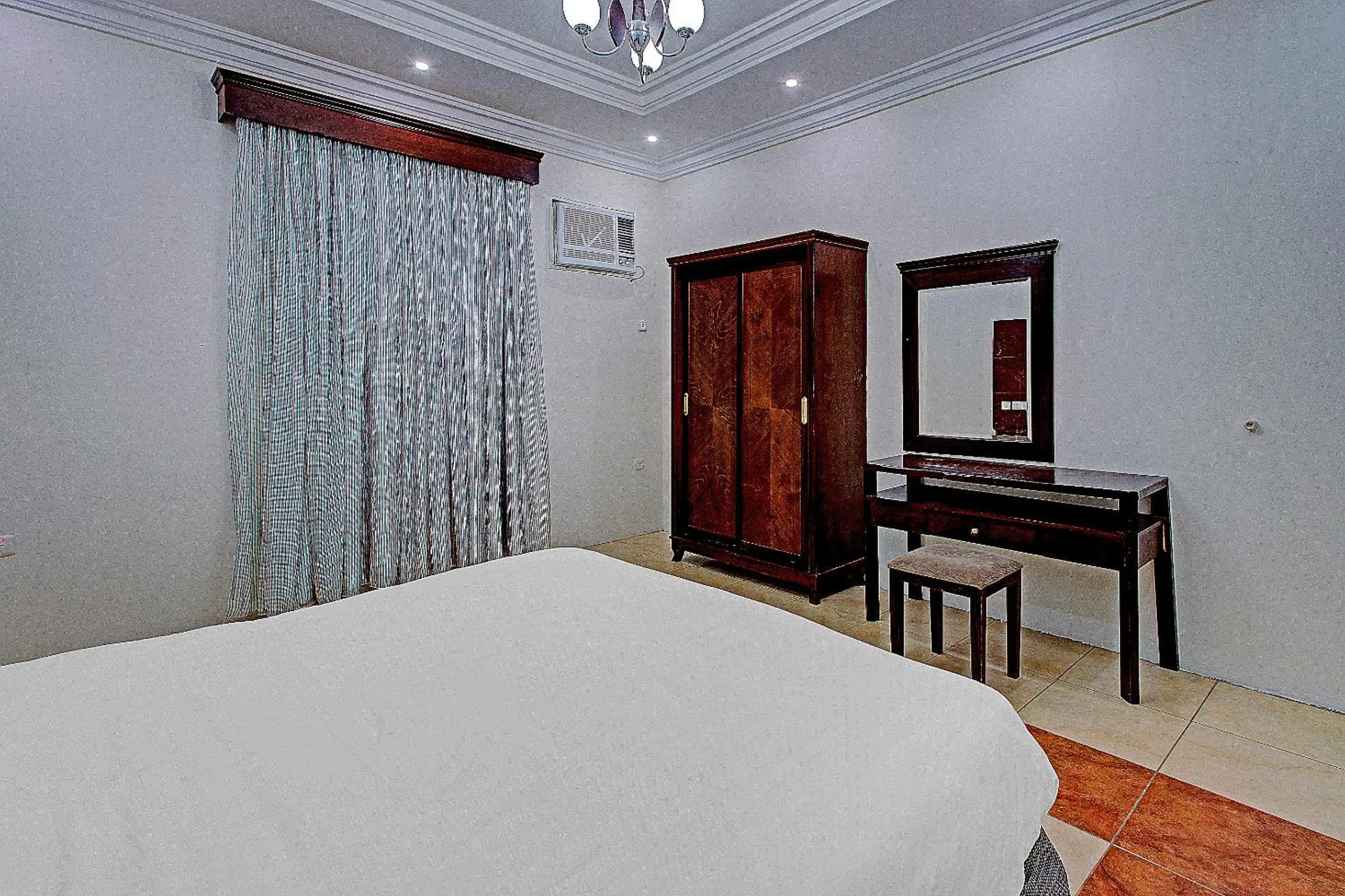 Photo of the whole room in OYO 601 Ibs For Residential Units