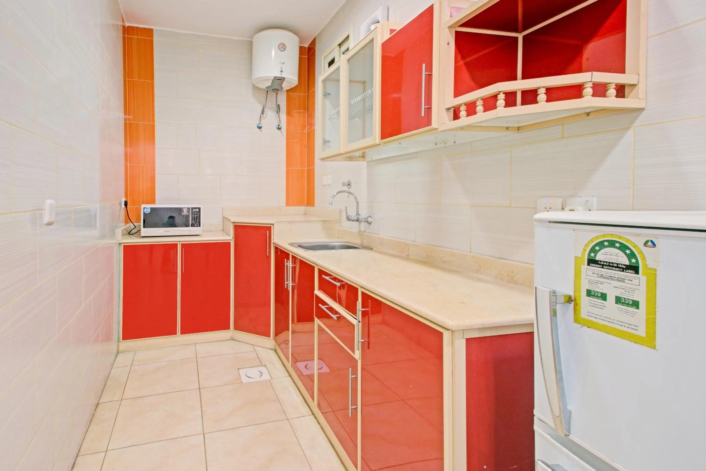 Kitchen or kitchenette, Kitchen/Kitchenette in OYO 601 Ibs For Residential Units