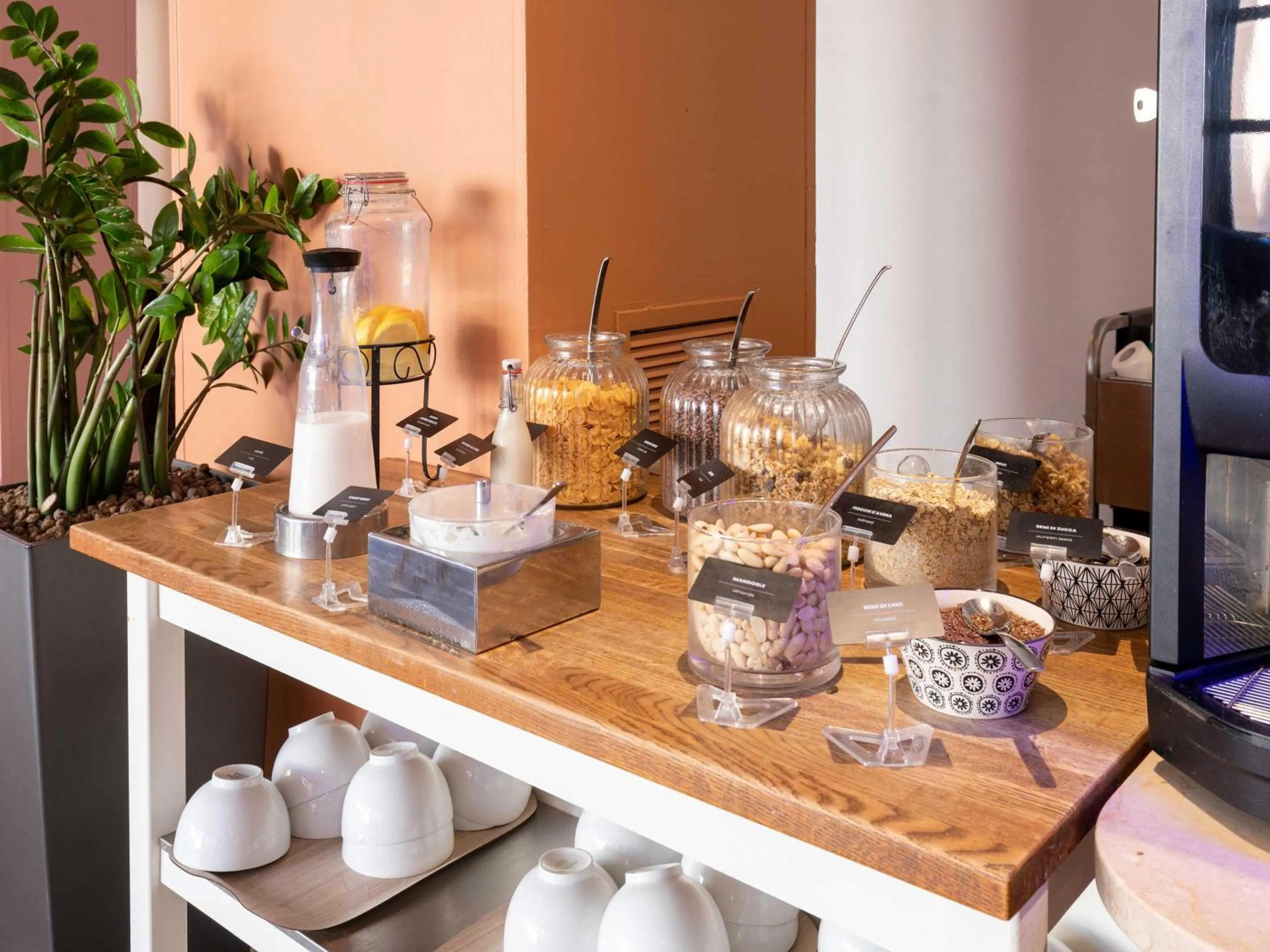 Restaurant/places to eat in B&B Hotel Roma Tuscolana San Giovanni