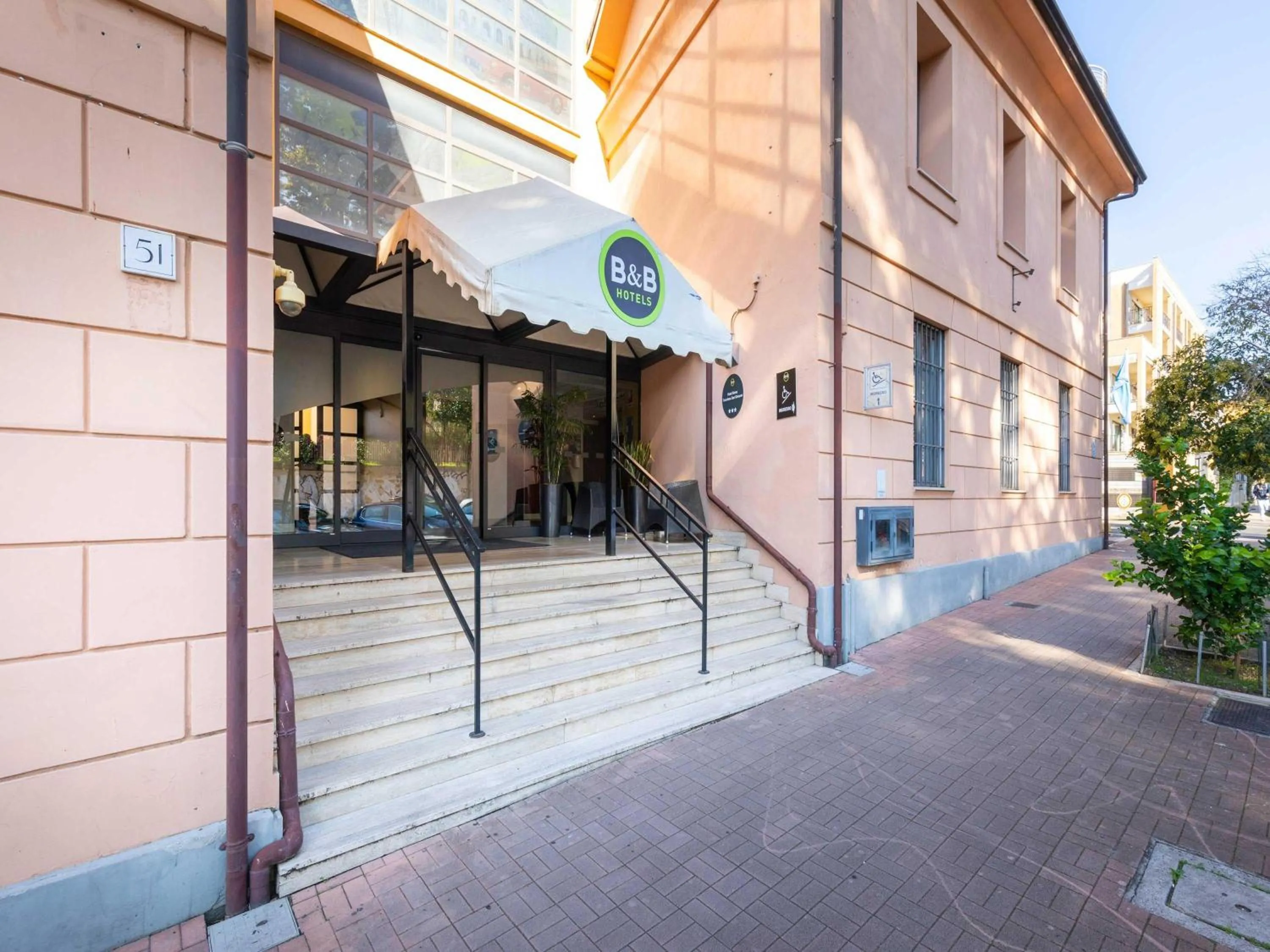 Property building in B&B Hotel Roma Tuscolana San Giovanni