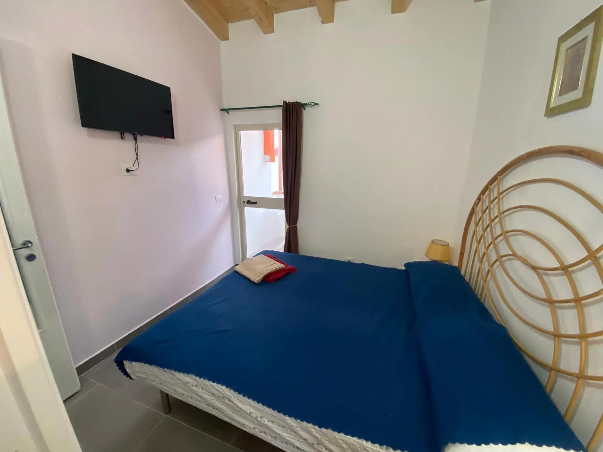 Photo of the whole room, Bed in B&B Casetta Verde FELICE