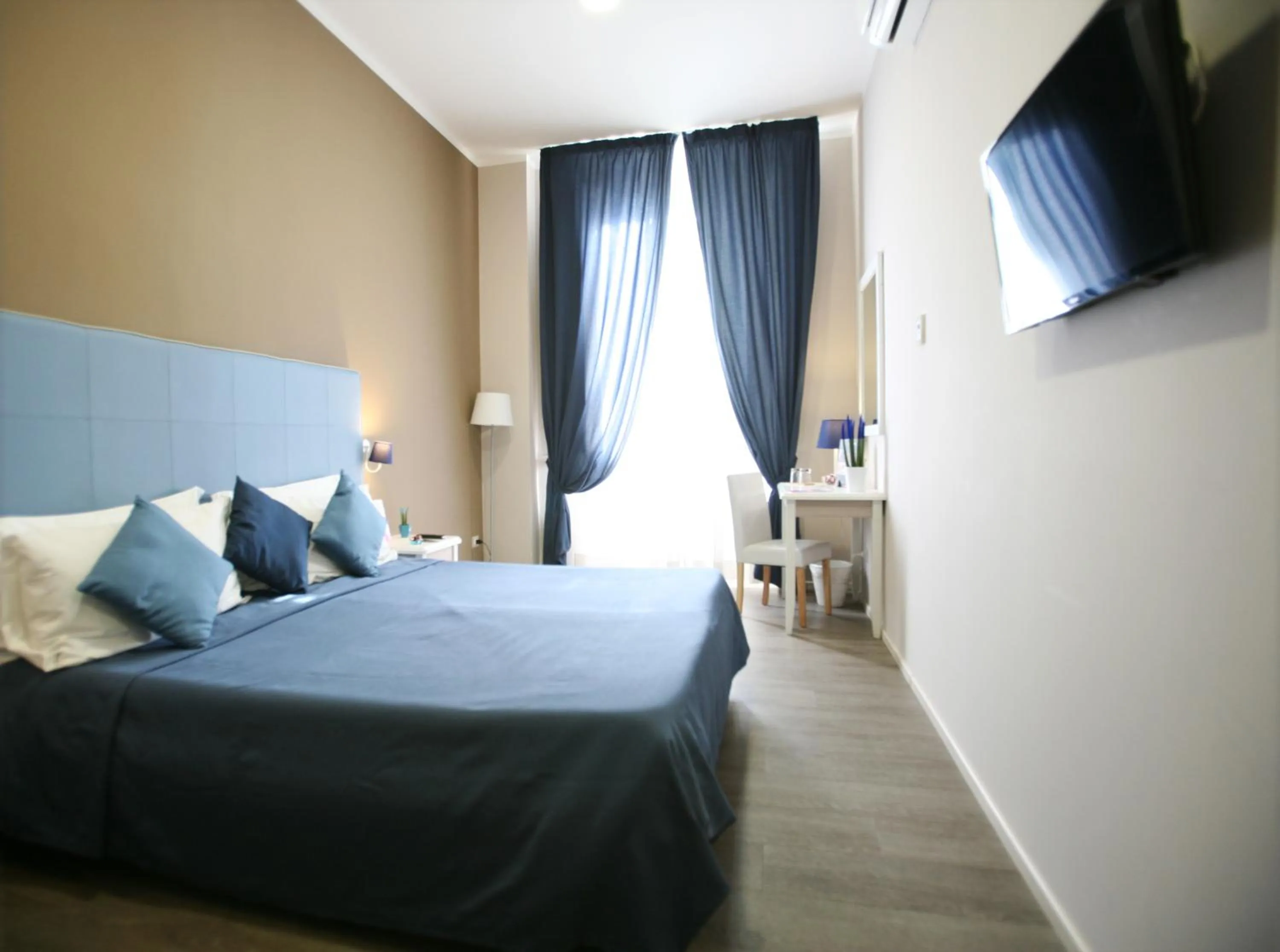 Bedroom, Bed in Hotel Magenta