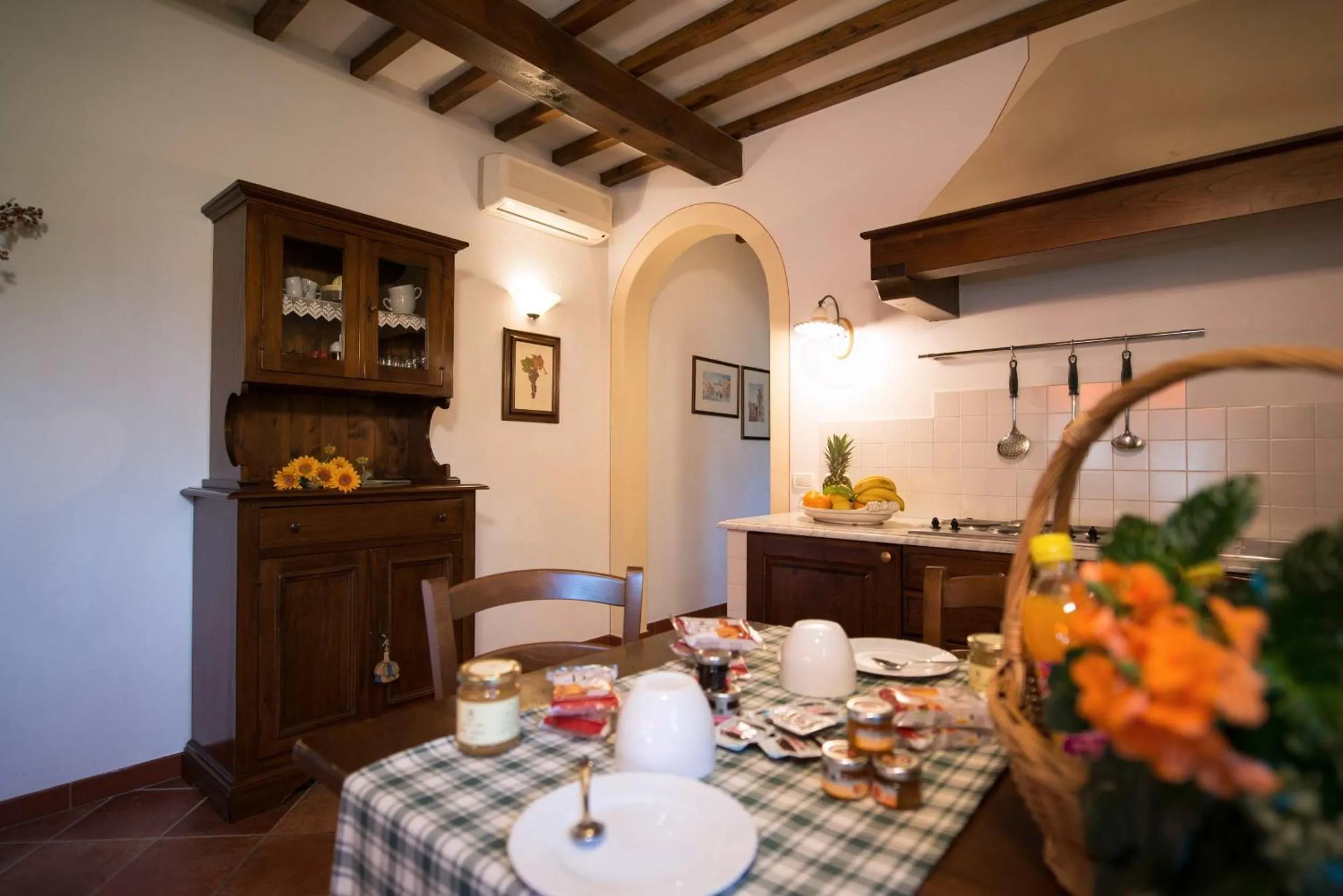 Dining area in Casa Lari