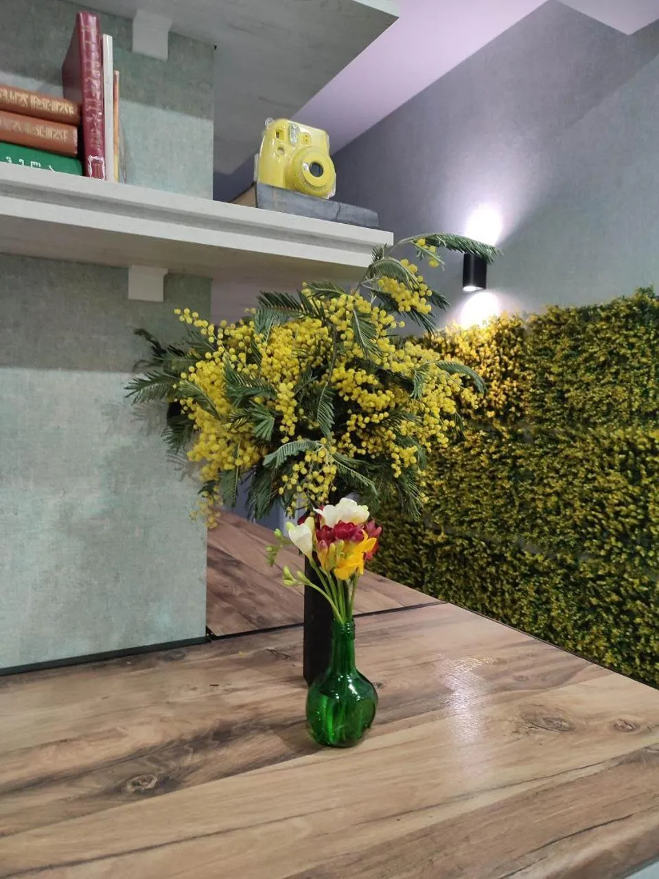 Coffee/tea facilities in Round Garden Hotel