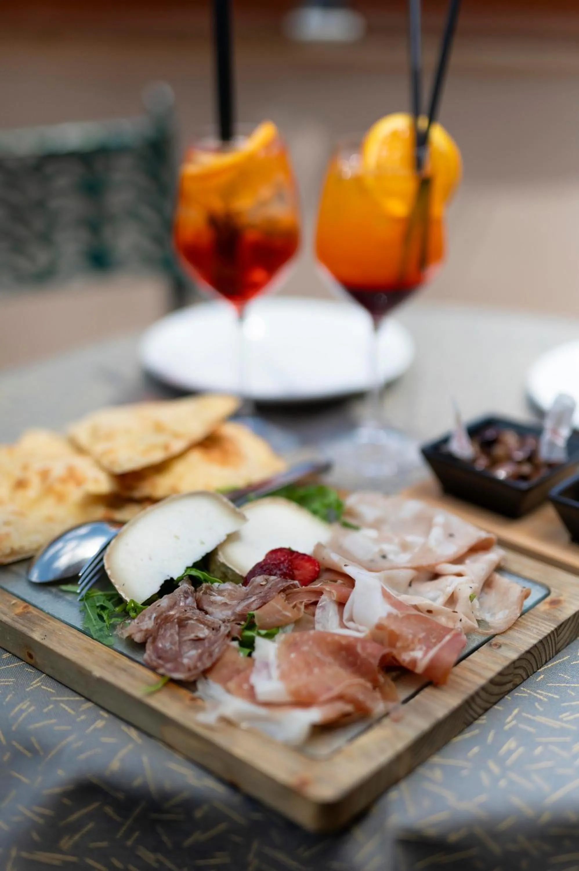 Food and drinks in Hotel Hiberia