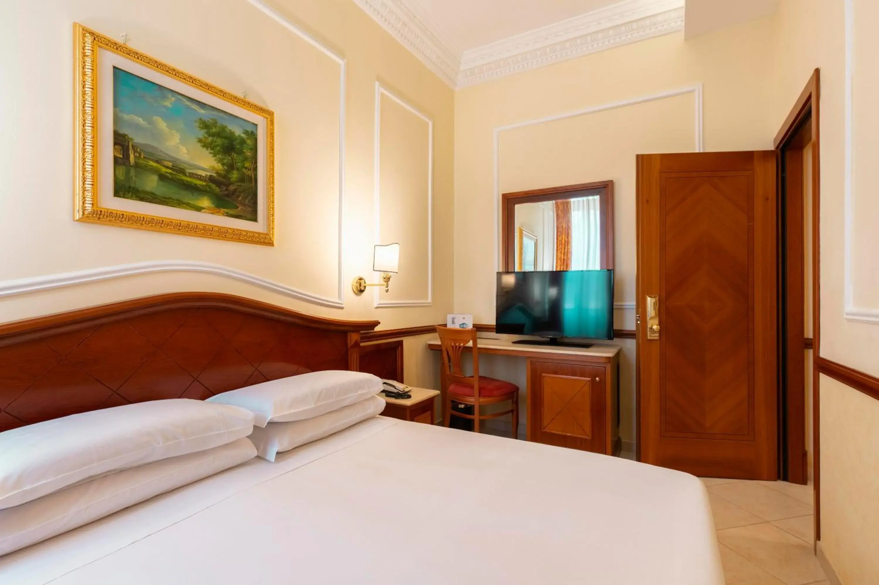 Two Connecting Double Rooms in Hotel Hiberia Two Connecting Double Rooms in Hotel Hiberia