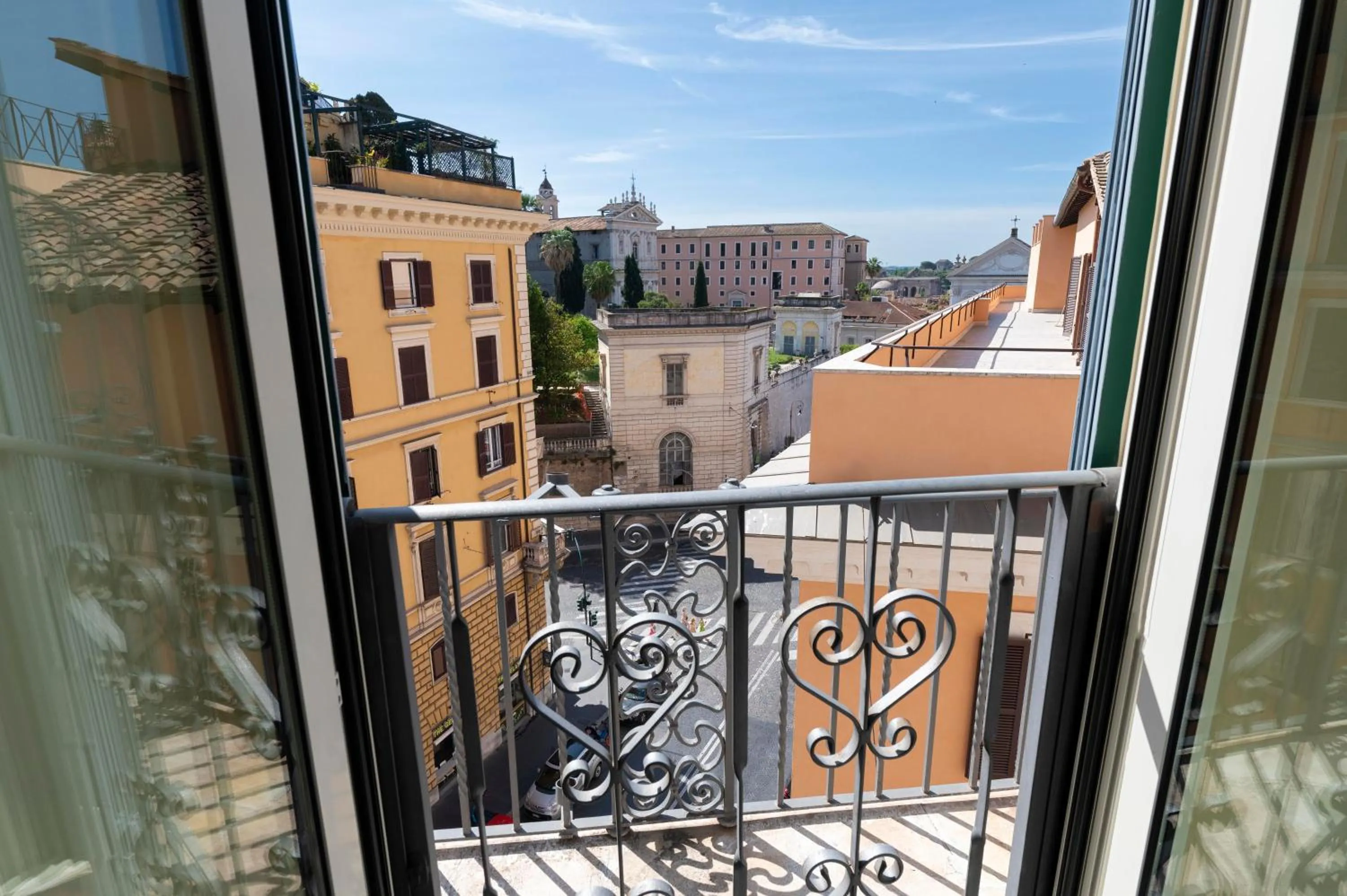 Day in Hotel Hiberia