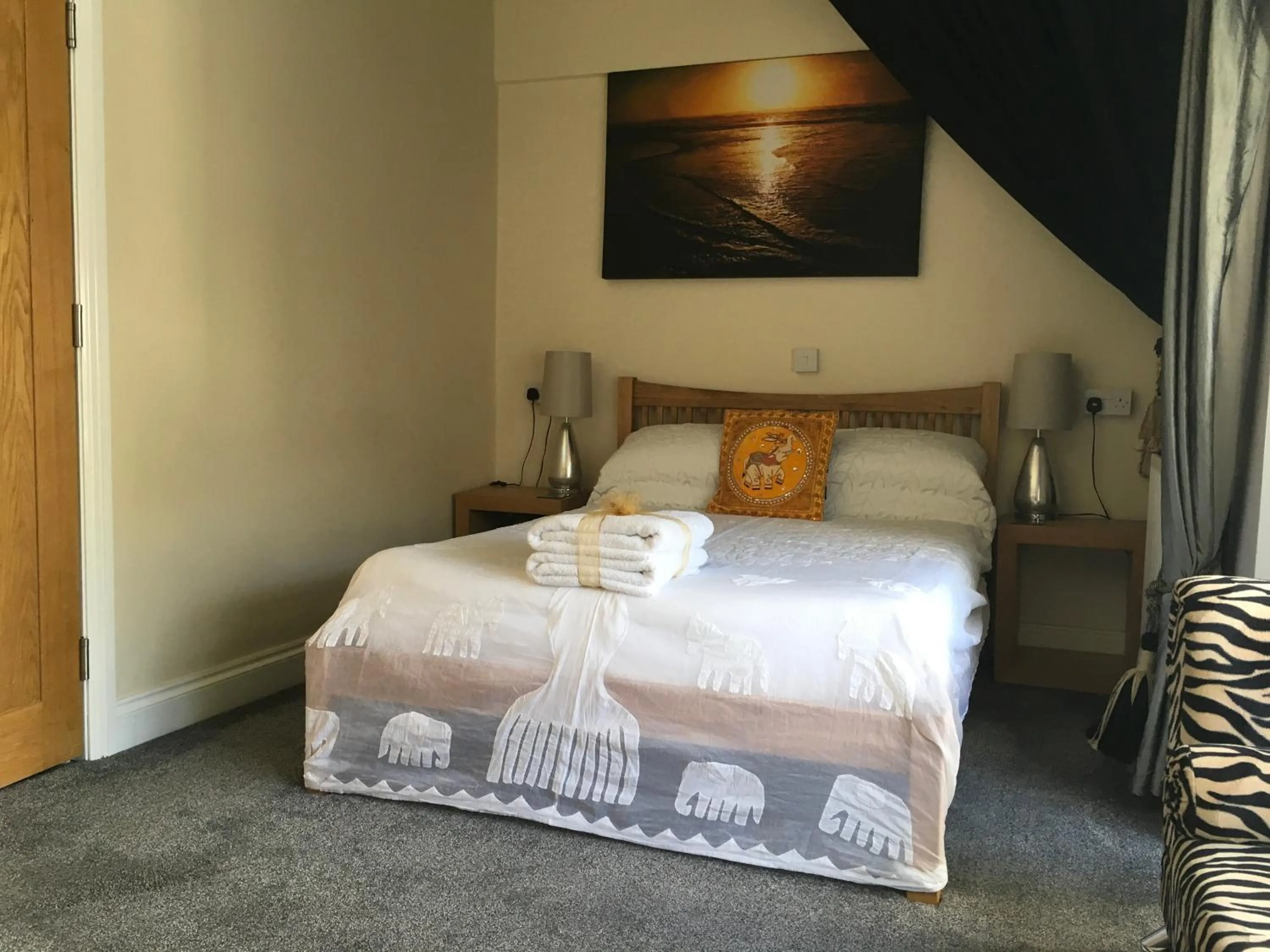 Bed in Cherrywood Lodge