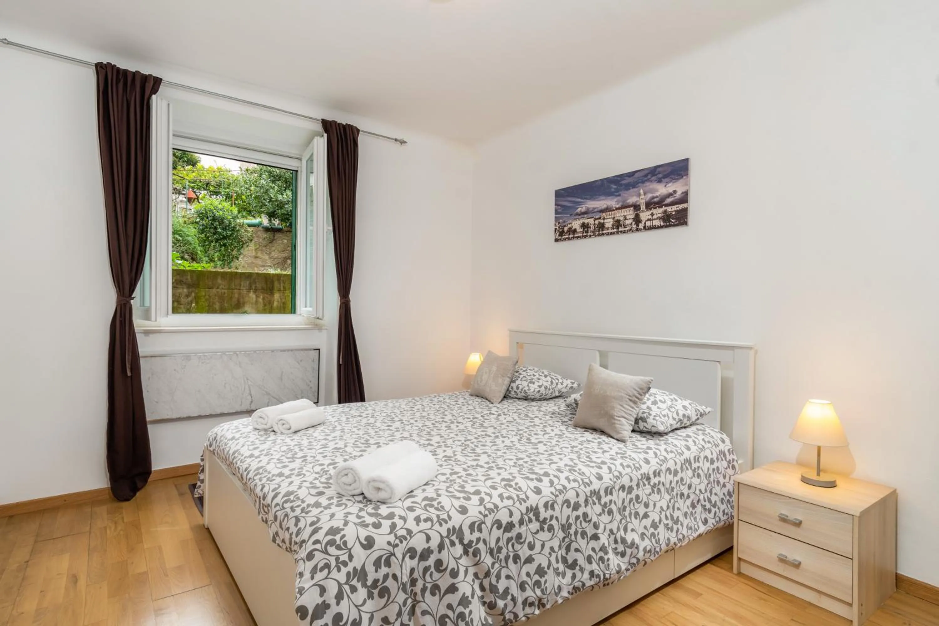 Bed in Apartment Spalatin