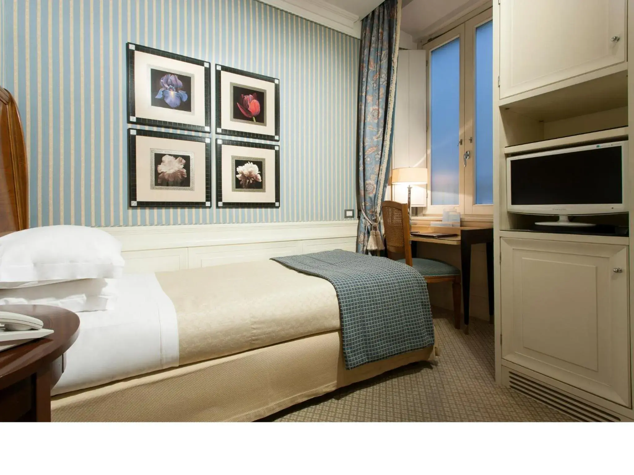 Single Room in Stendhal Hotel Single Room in Stendhal Hotel