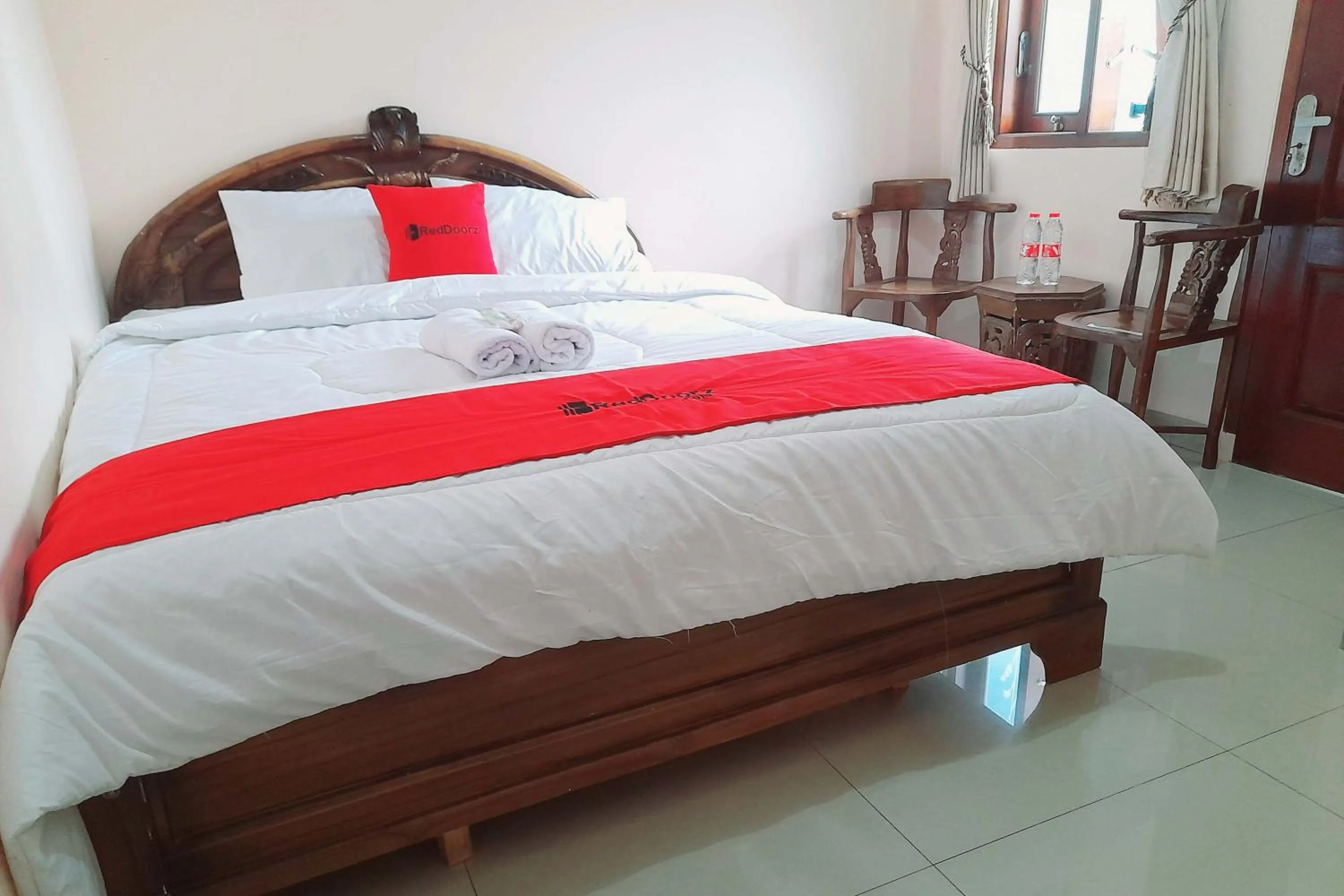 Bedroom, Bed in RedDoorz Syariah near Komplek Candi Arjuna Dieng 2