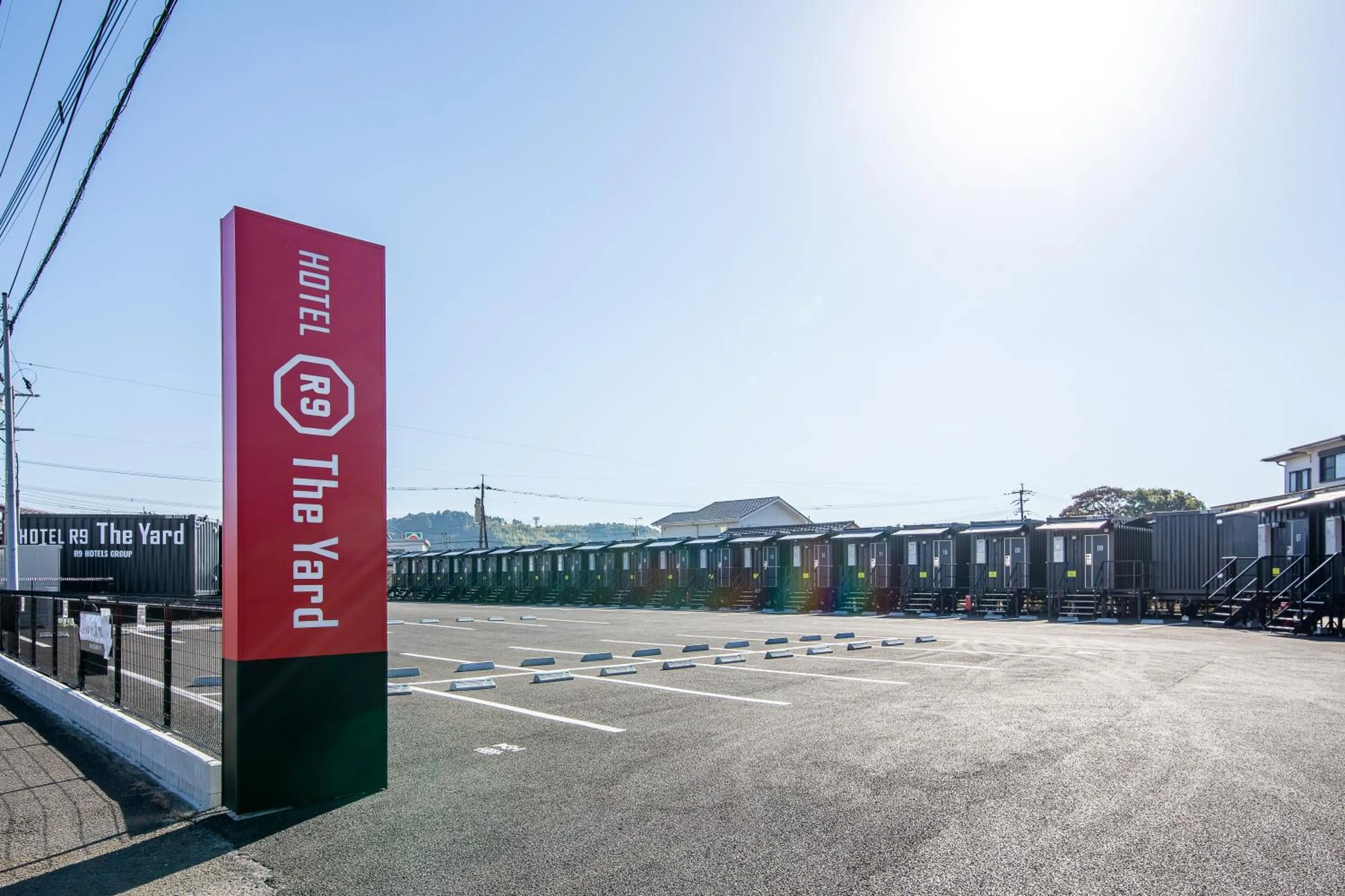 Property building in HOTEL R9 The Yard Isa