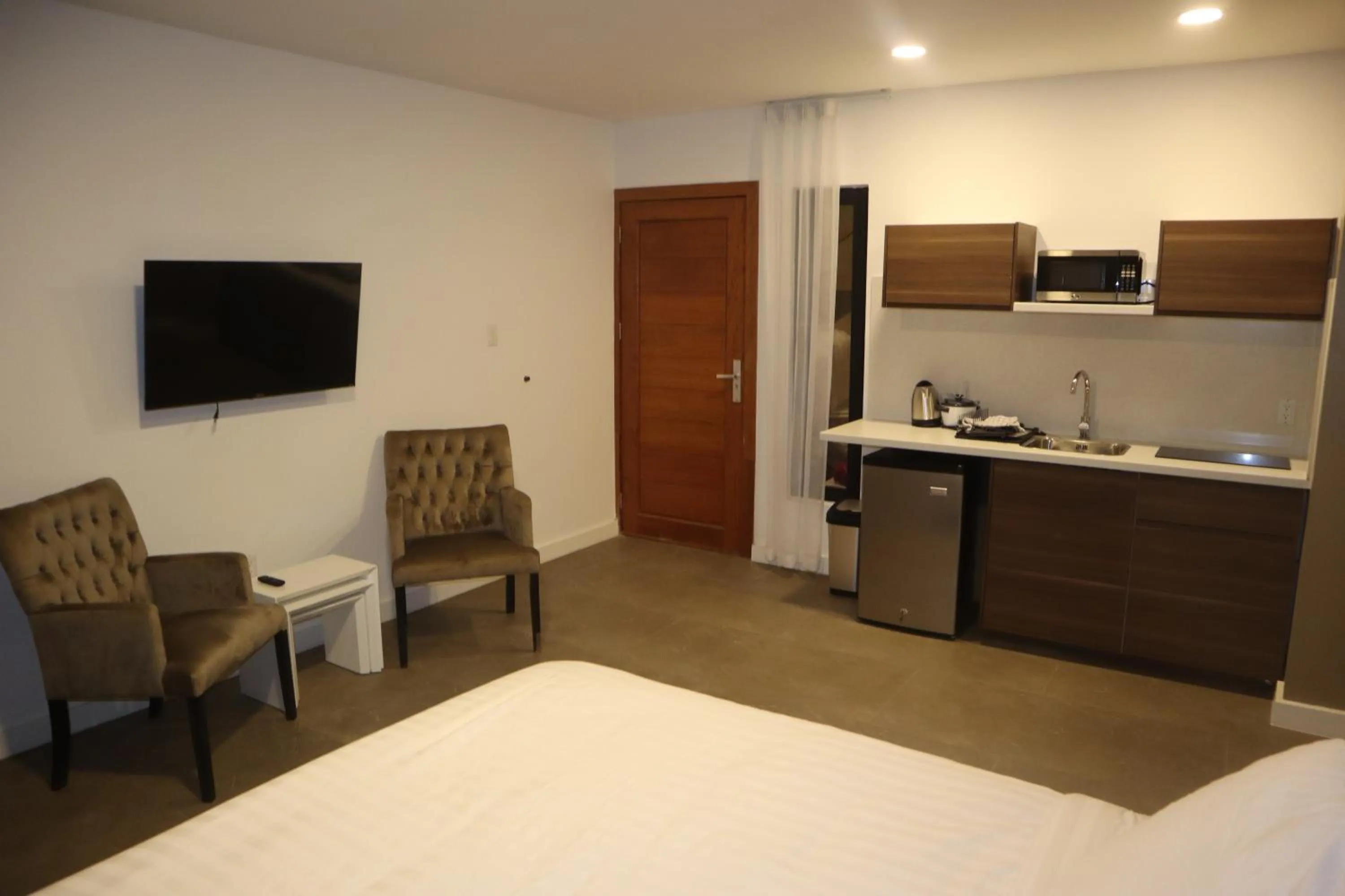 Bed in Empire Apartments SU 2 Marthastraat