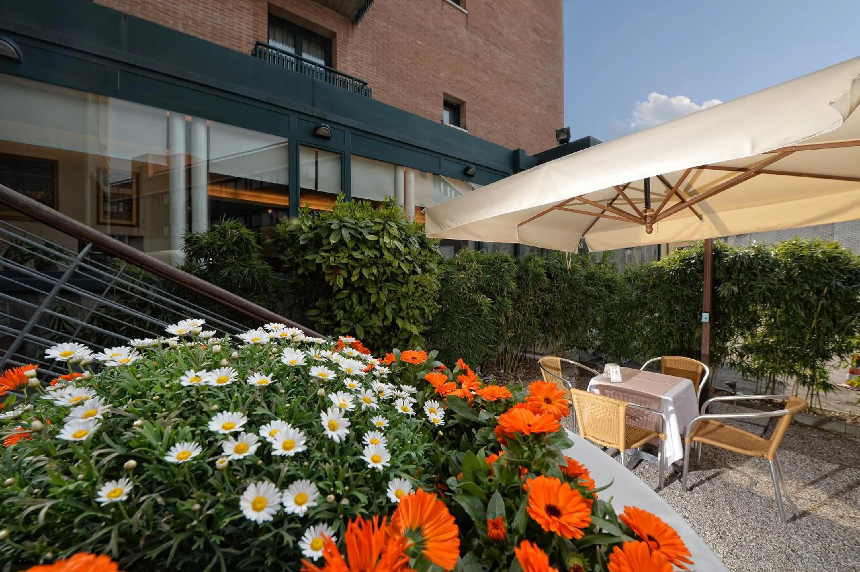 Garden in Elite Hotel & Spa