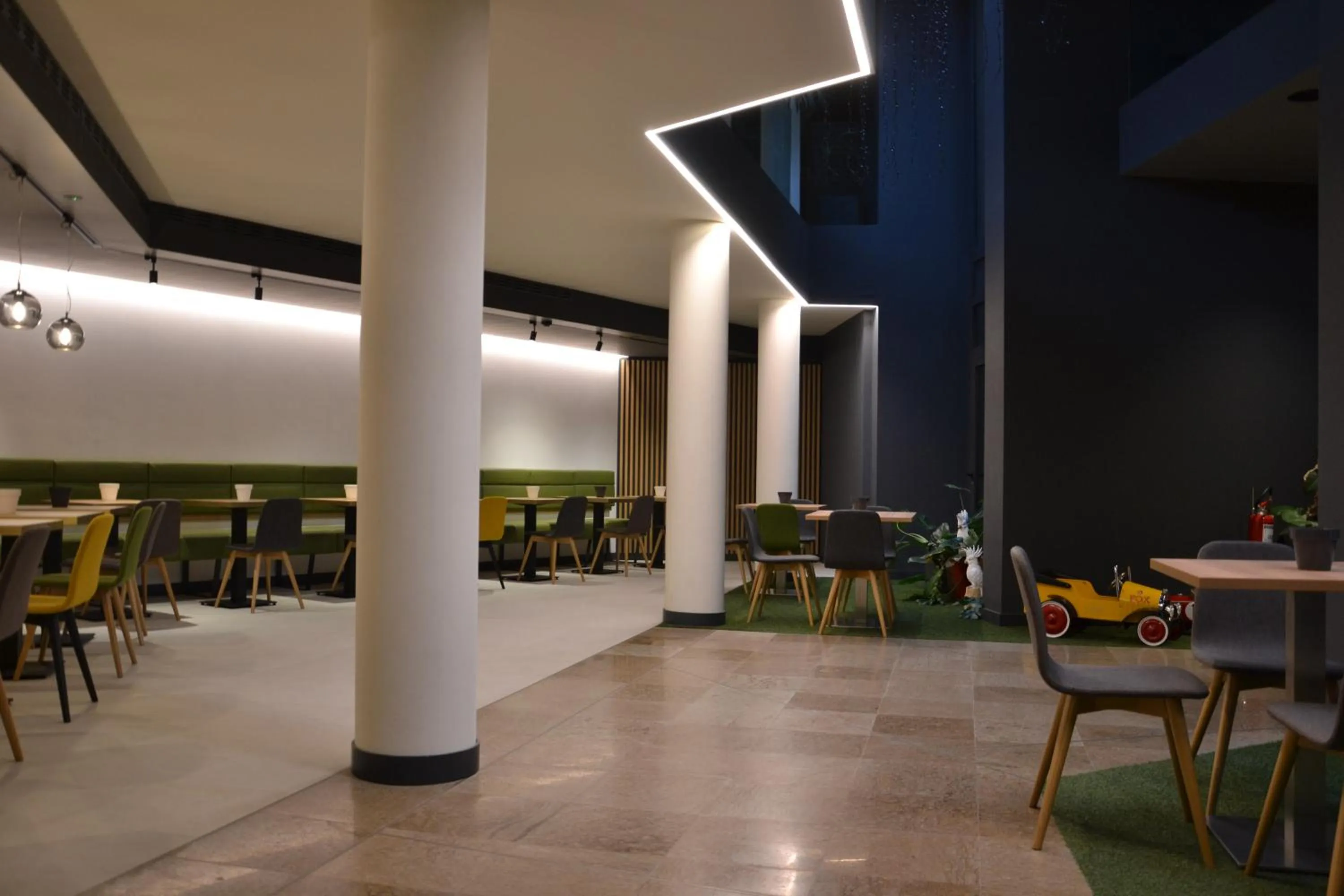 Breakfast in Elite Hotel & Spa