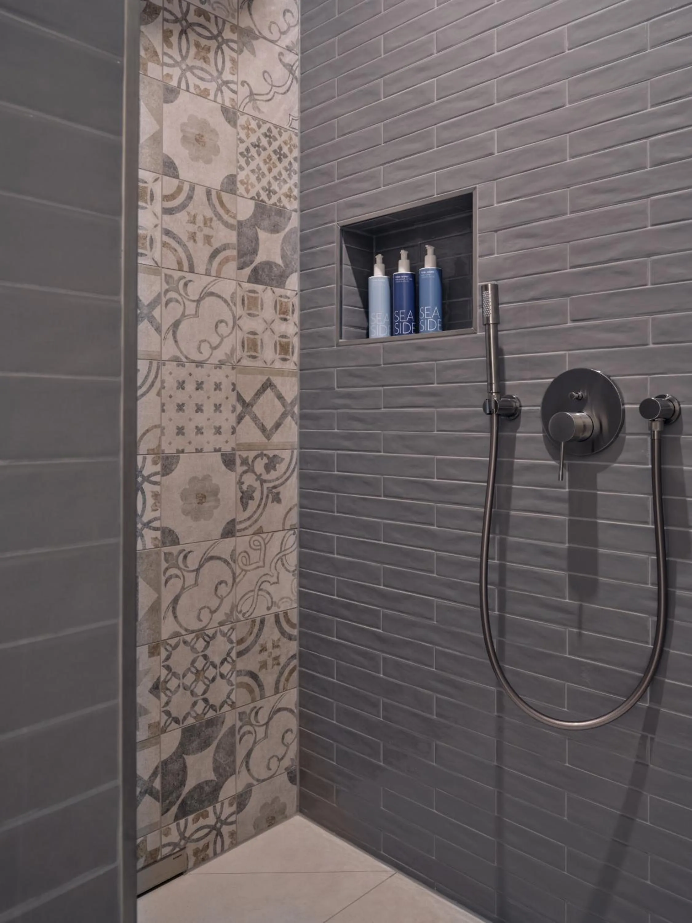 Shower in the breeze