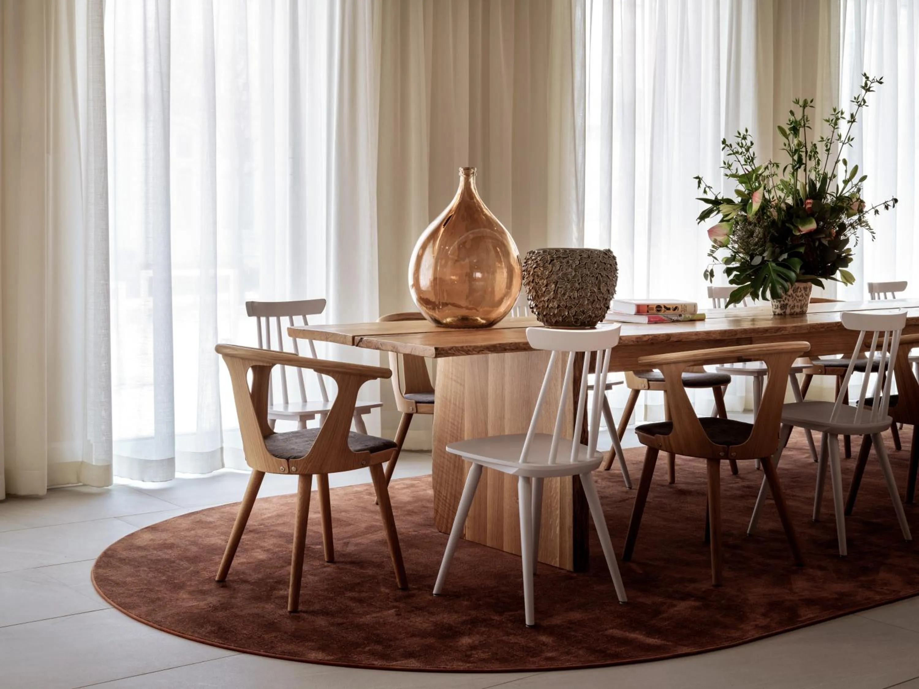 Communal lounge/ TV room in the breeze