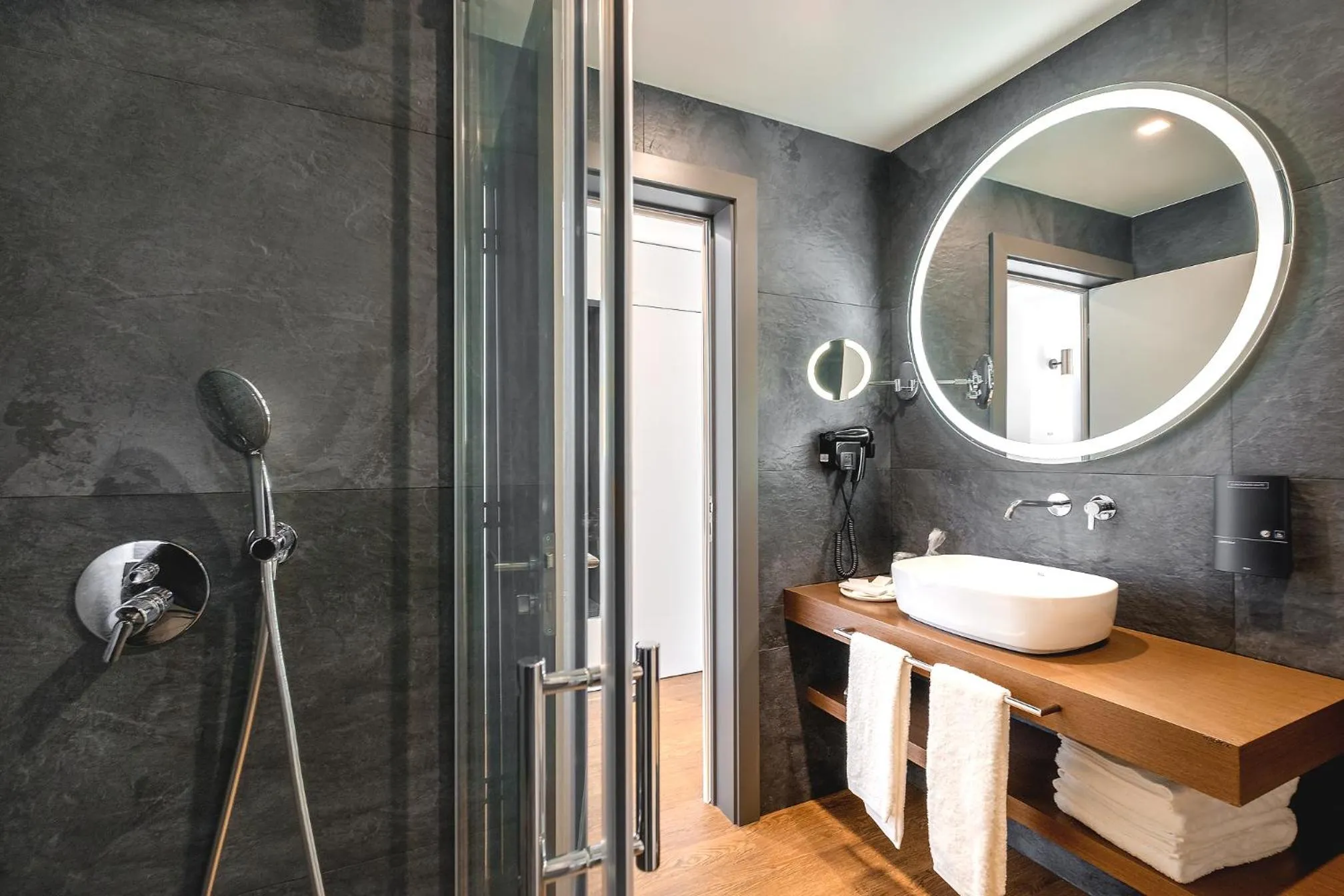 Bathroom in MouraSuites Hotel