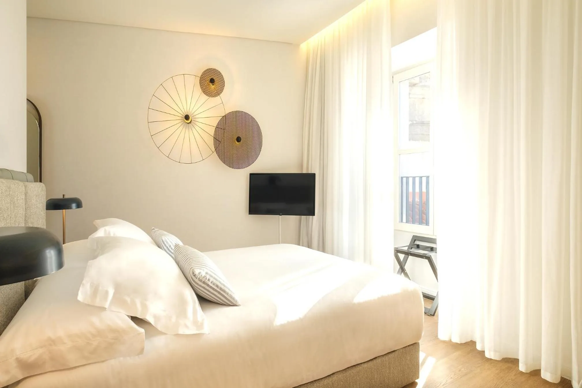 Bedroom, Bed in MouraSuites Hotel