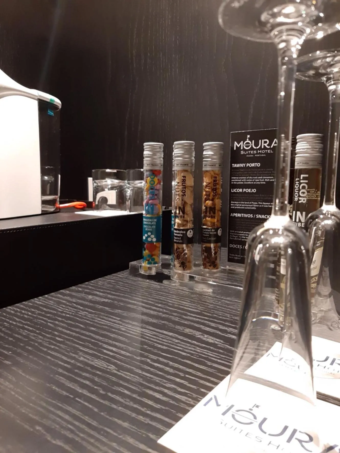 Coffee/tea facilities in MouraSuites Hotel