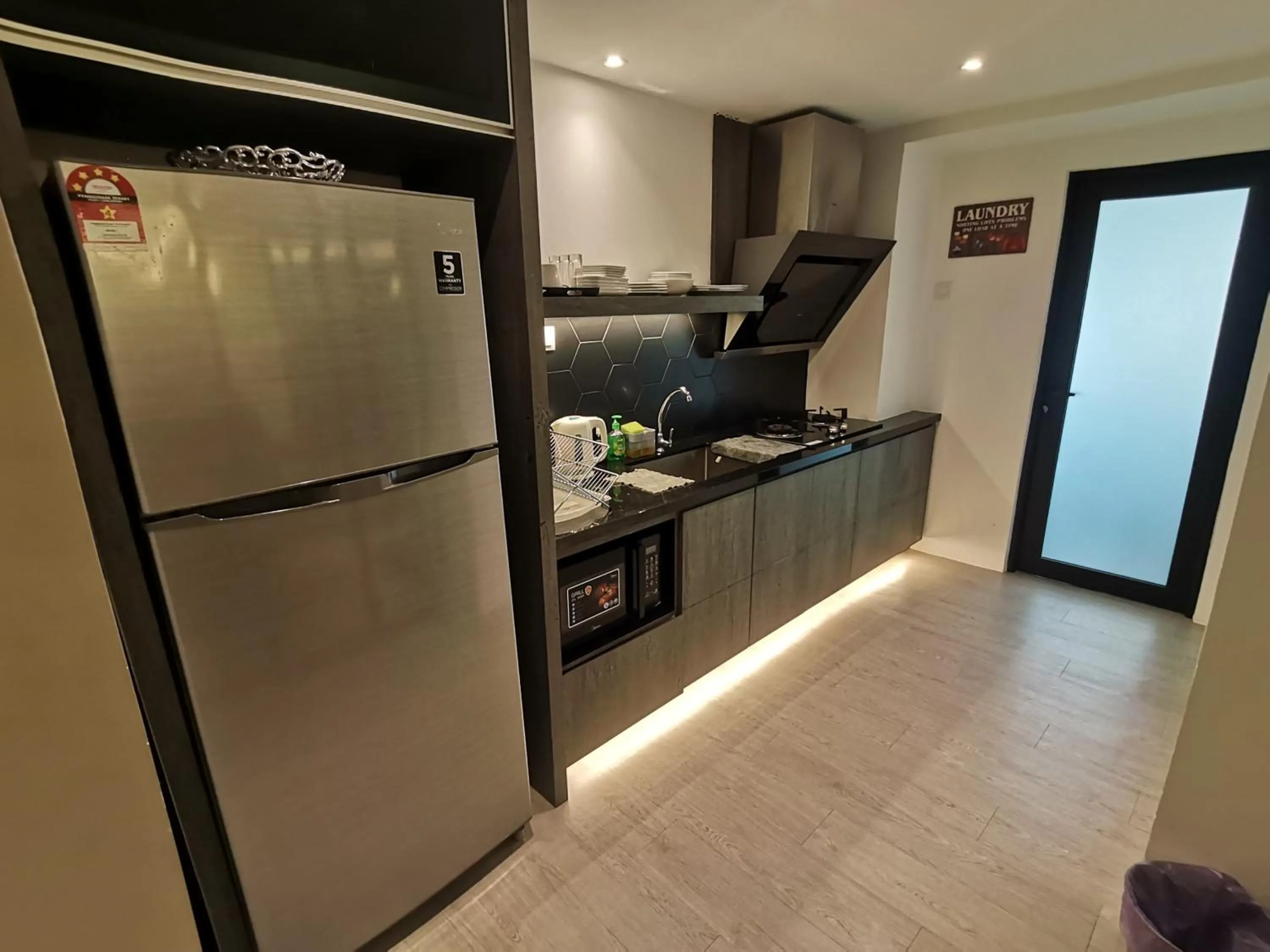 Kitchen or kitchenette in Pax6+2 Melaka Famous Homestay Klebang Homefeel