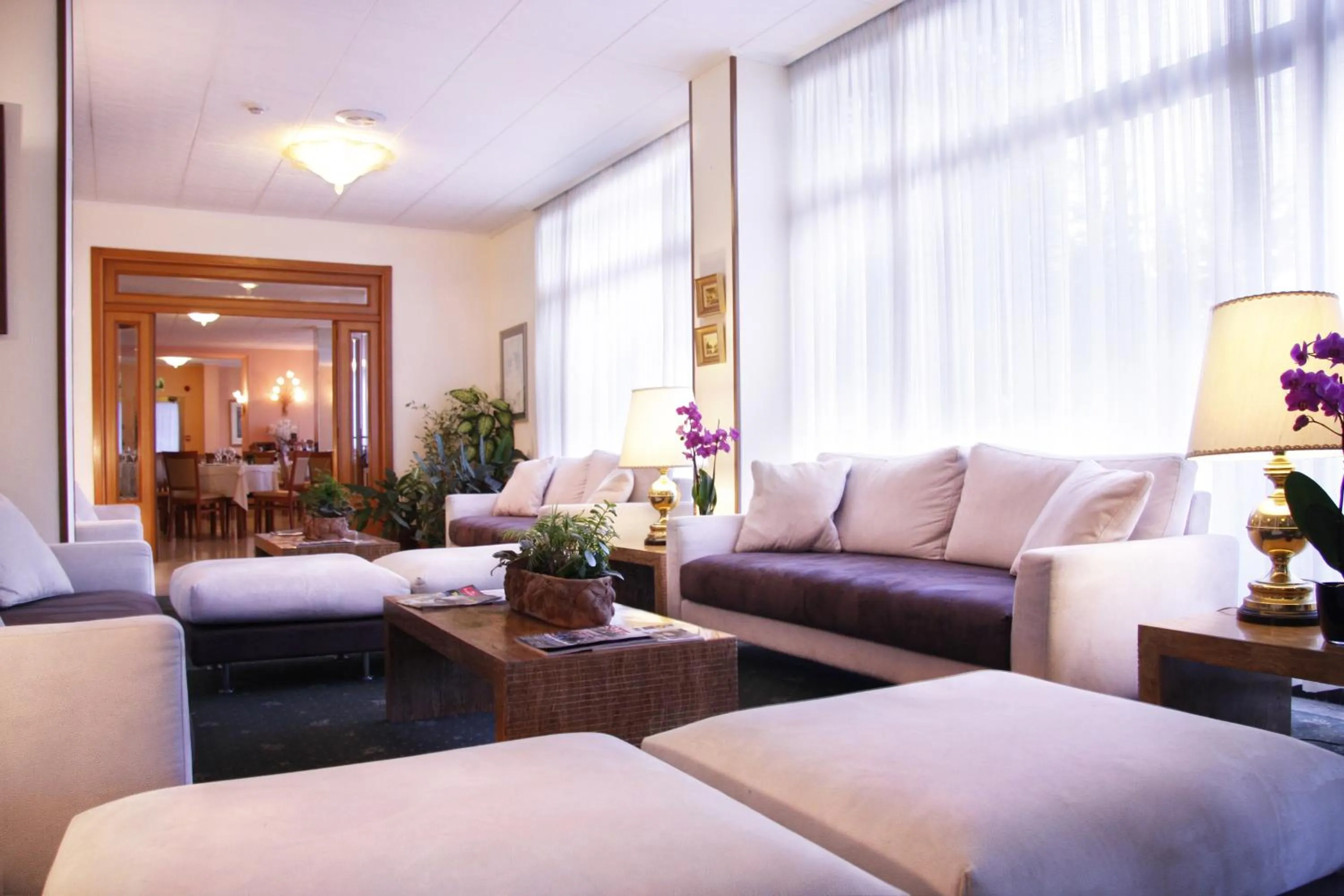 Lobby or reception, Bed in Ilgo Hotel