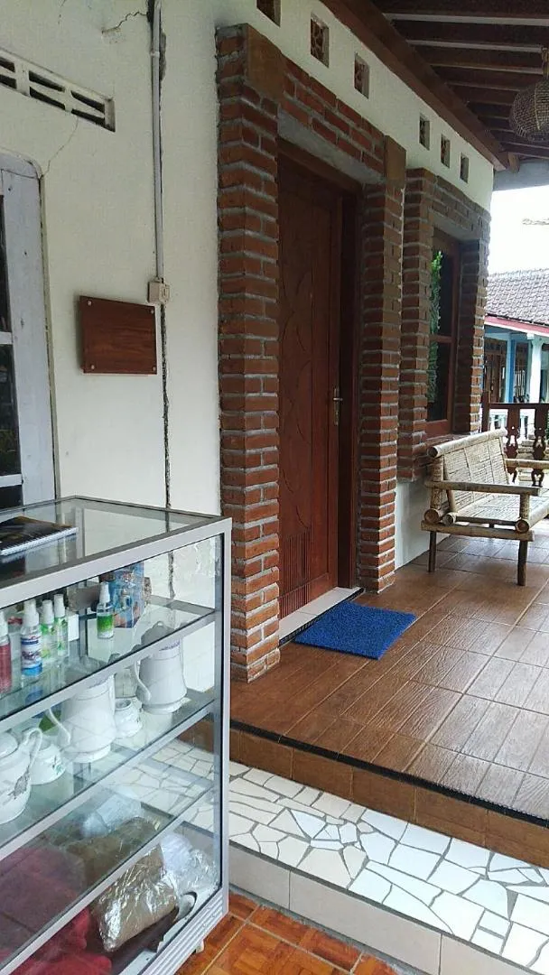 Patio in Penginapan Homestay Mudiyono Syari'ah
