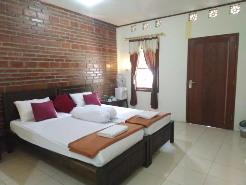 Bedroom, Bed in Penginapan Homestay Mudiyono Syari'ah