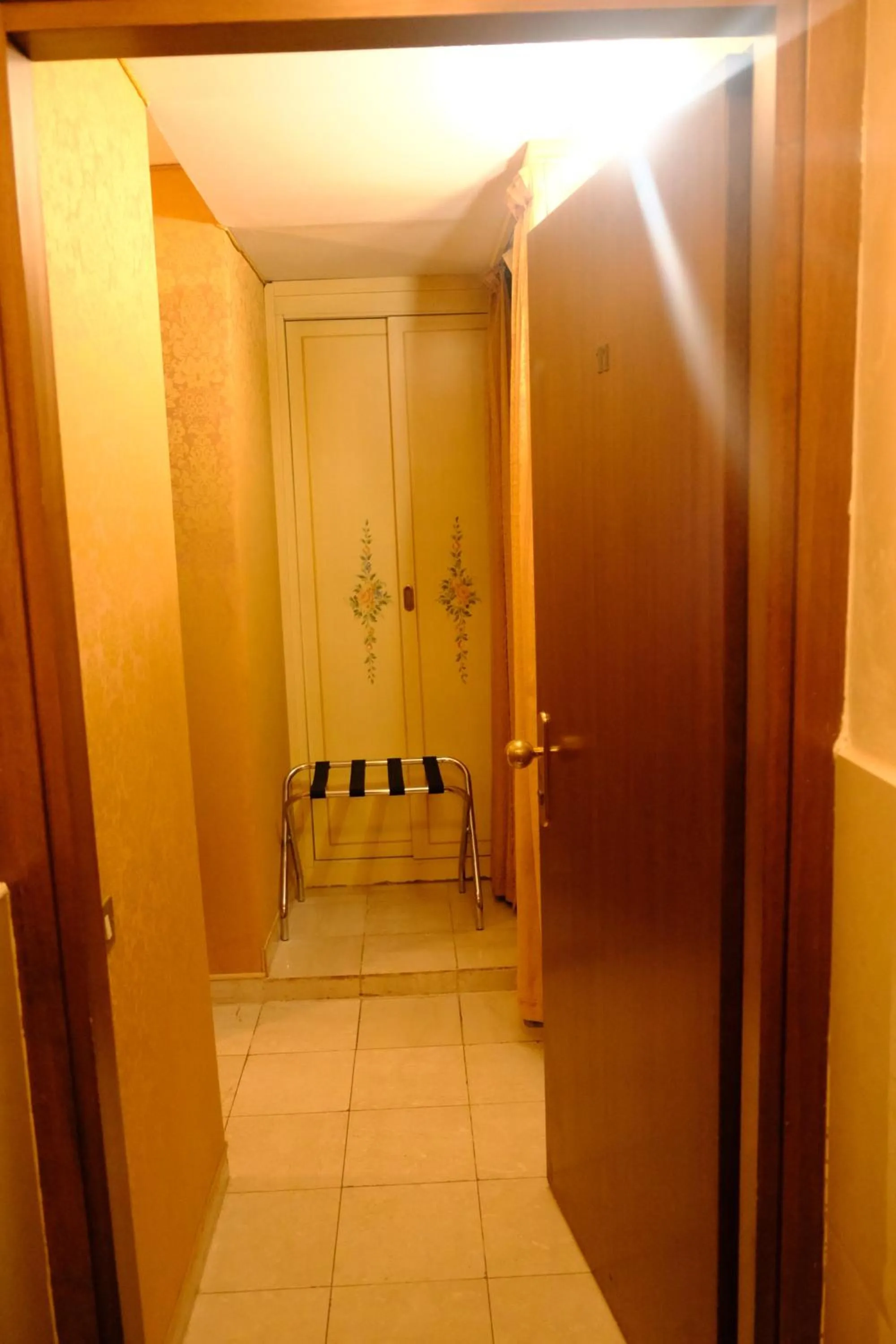 Photo of the whole room in H O T E L S A N G A L L O l