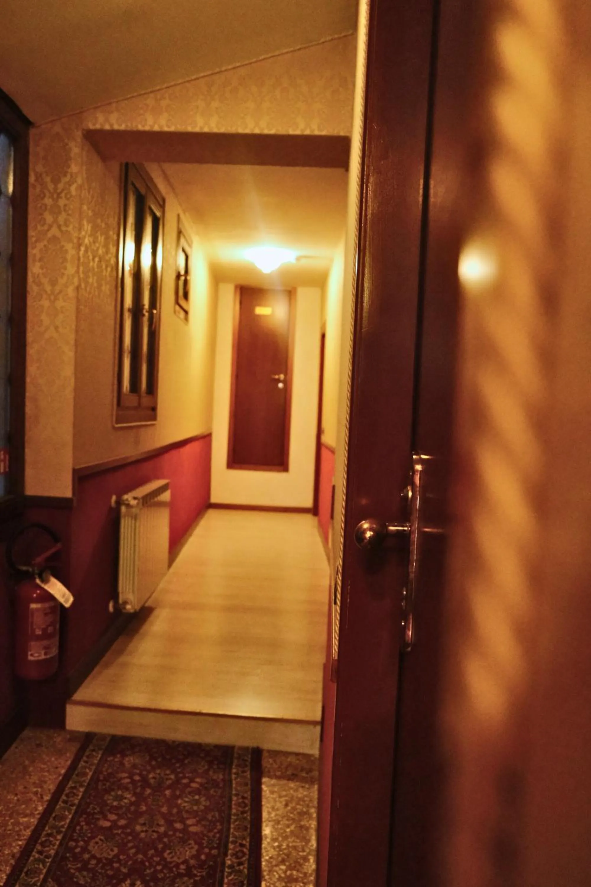 furniture in H O T E L S A N G A L L O l