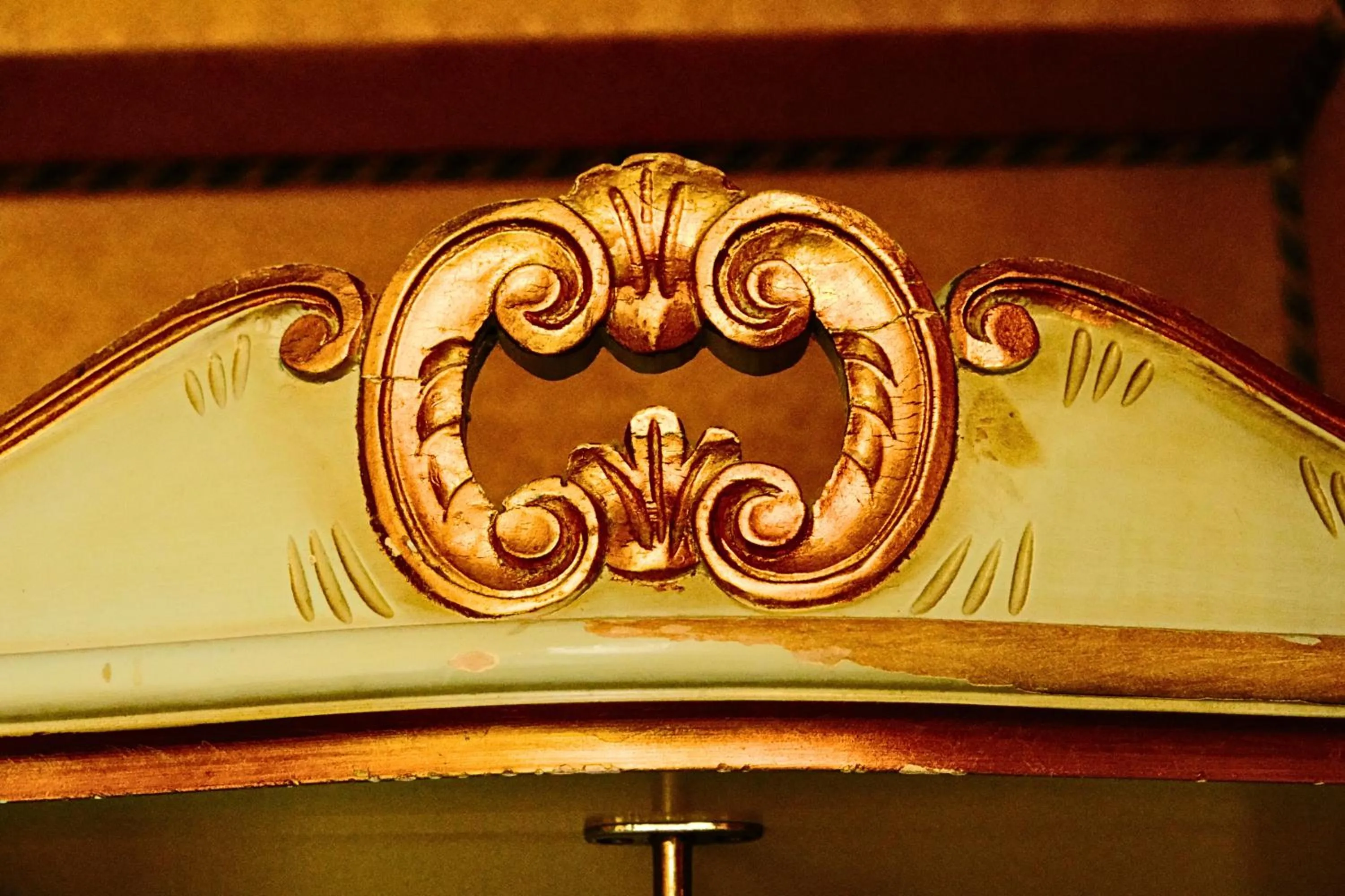 Decorative detail in H O T E L S A N G A L L O l
