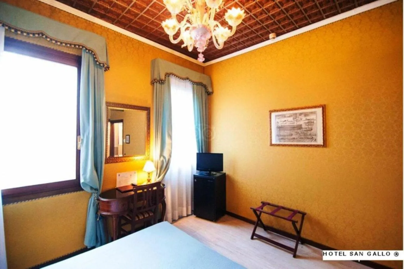 Photo of the whole room, Bed in H O T E L S A N G A L L O l