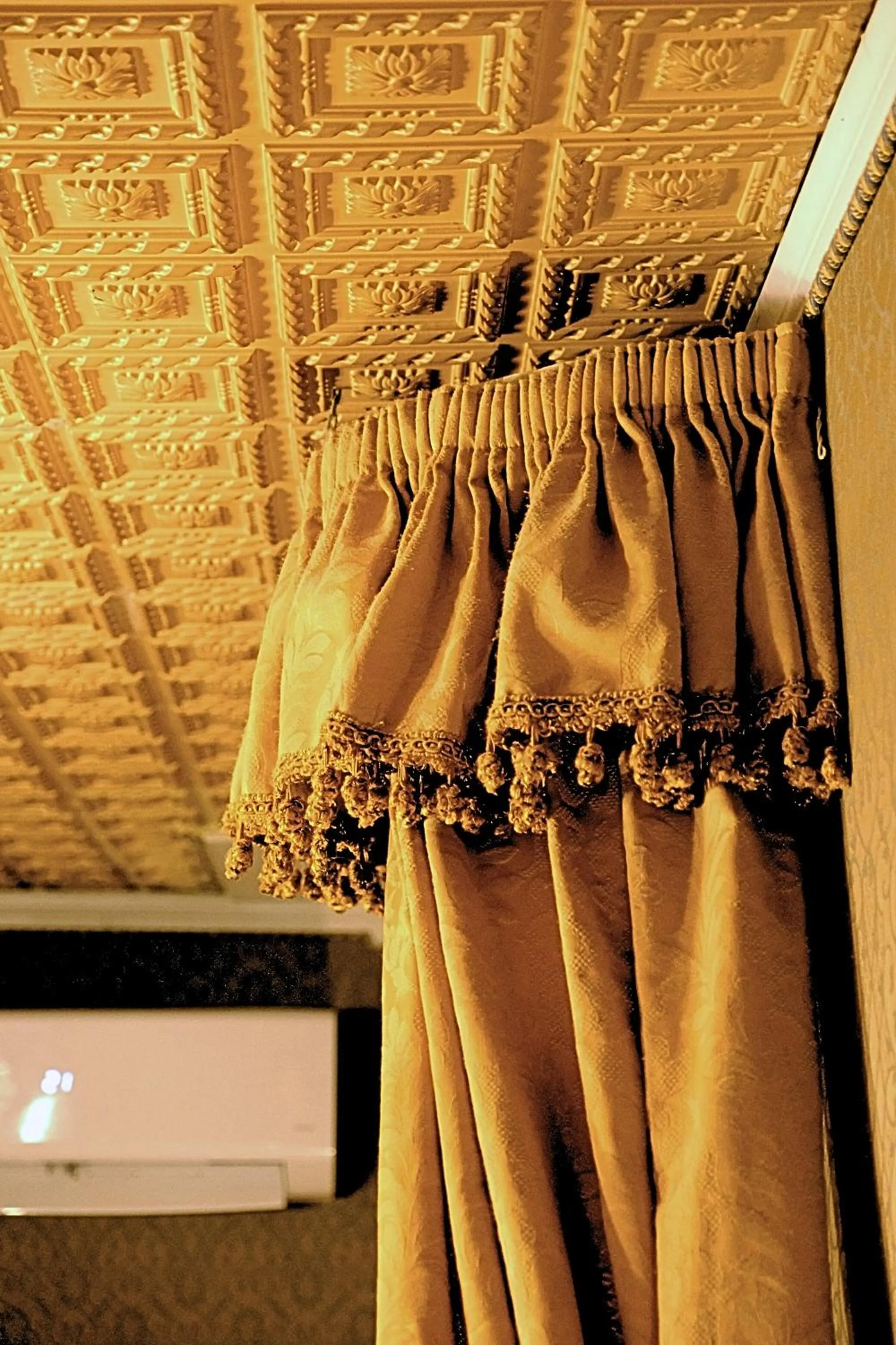 Decorative detail in H O T E L S A N G A L L O l