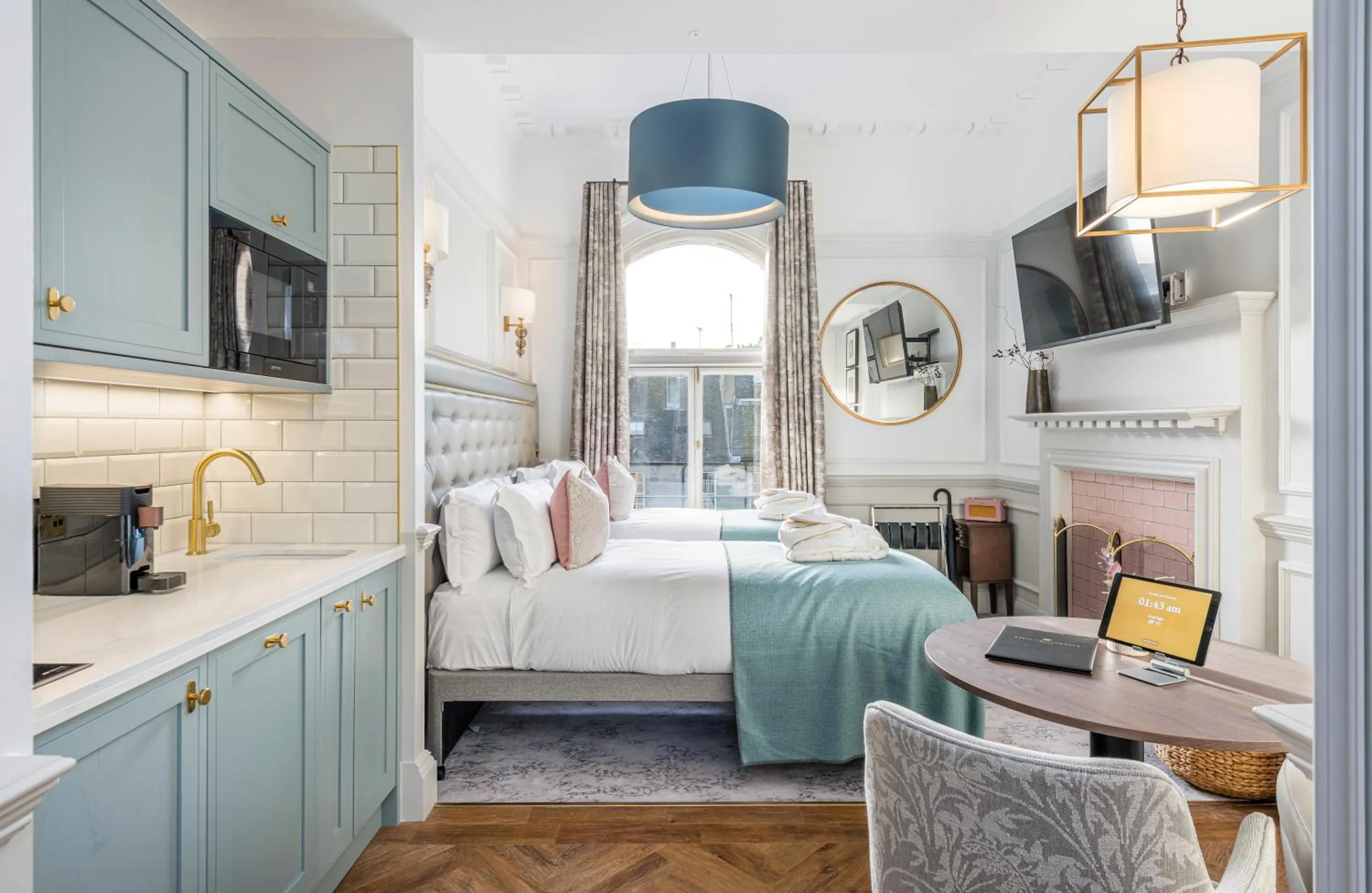 Kitchen or kitchenette, Bed in RÌGH Residences - George Street