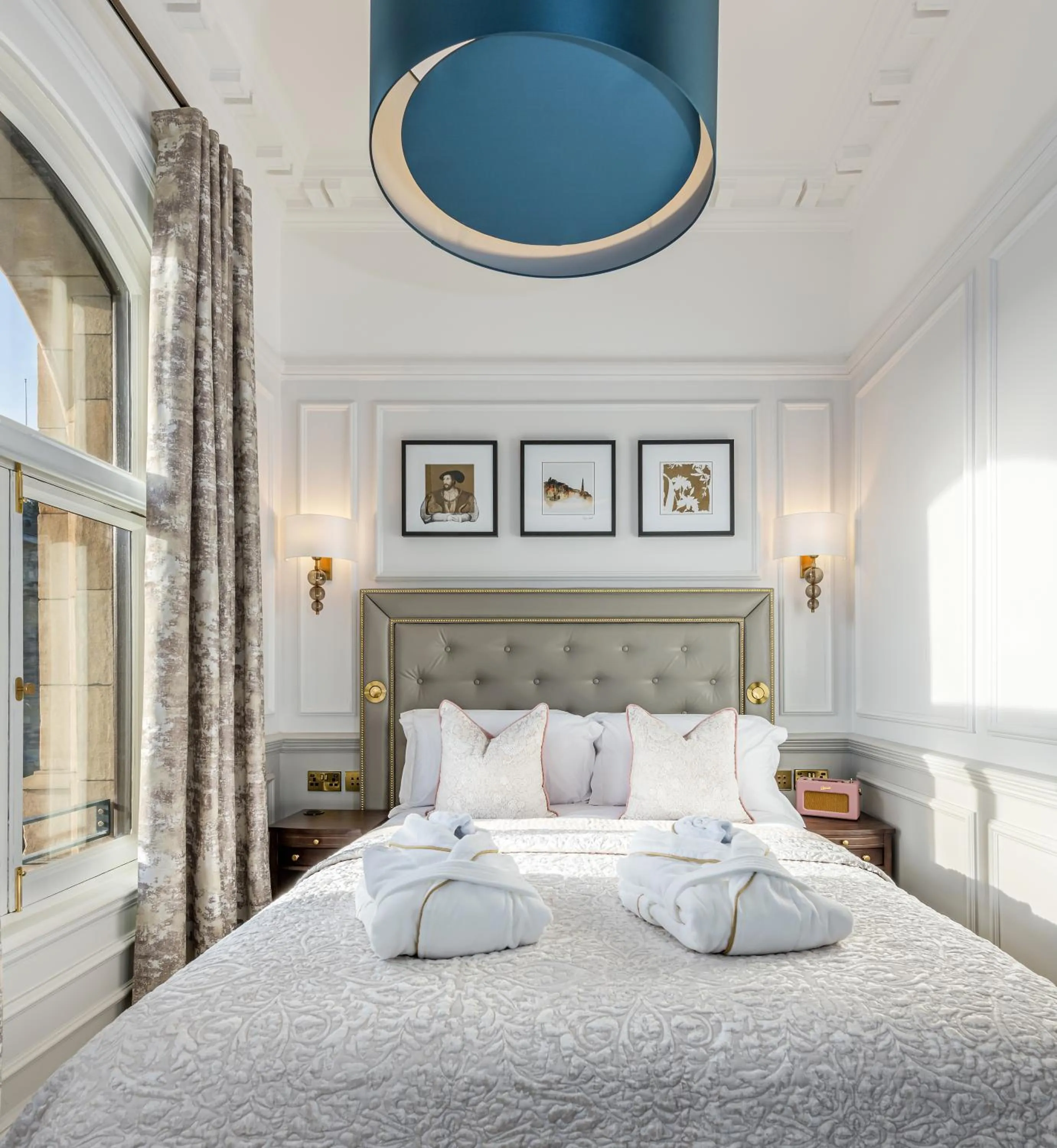 Bedroom, Bed in RÌGH Residences - George Street