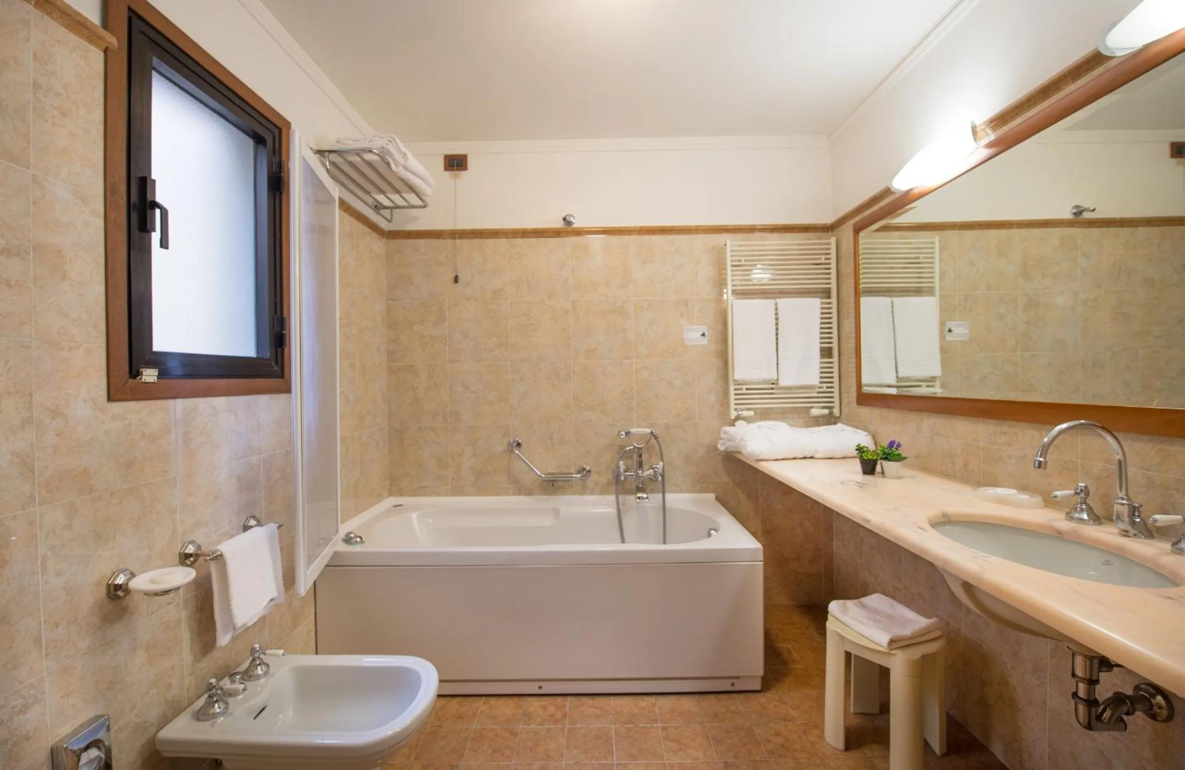 Bathroom in Strozzi Palace Hotel