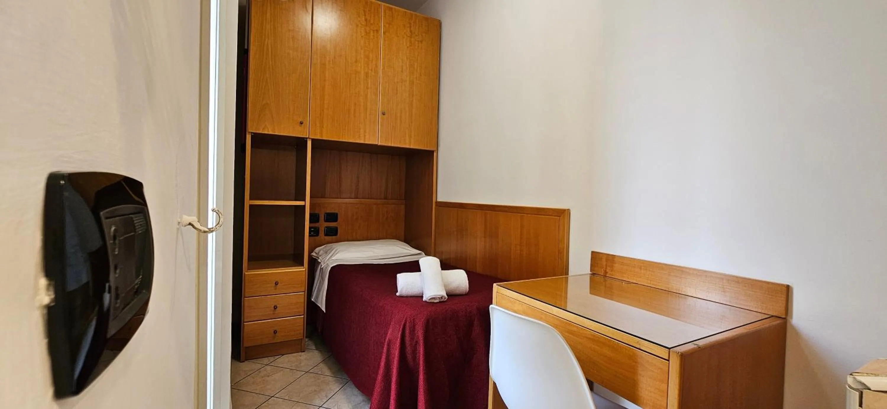 Bed in Hotel Zara Napoli