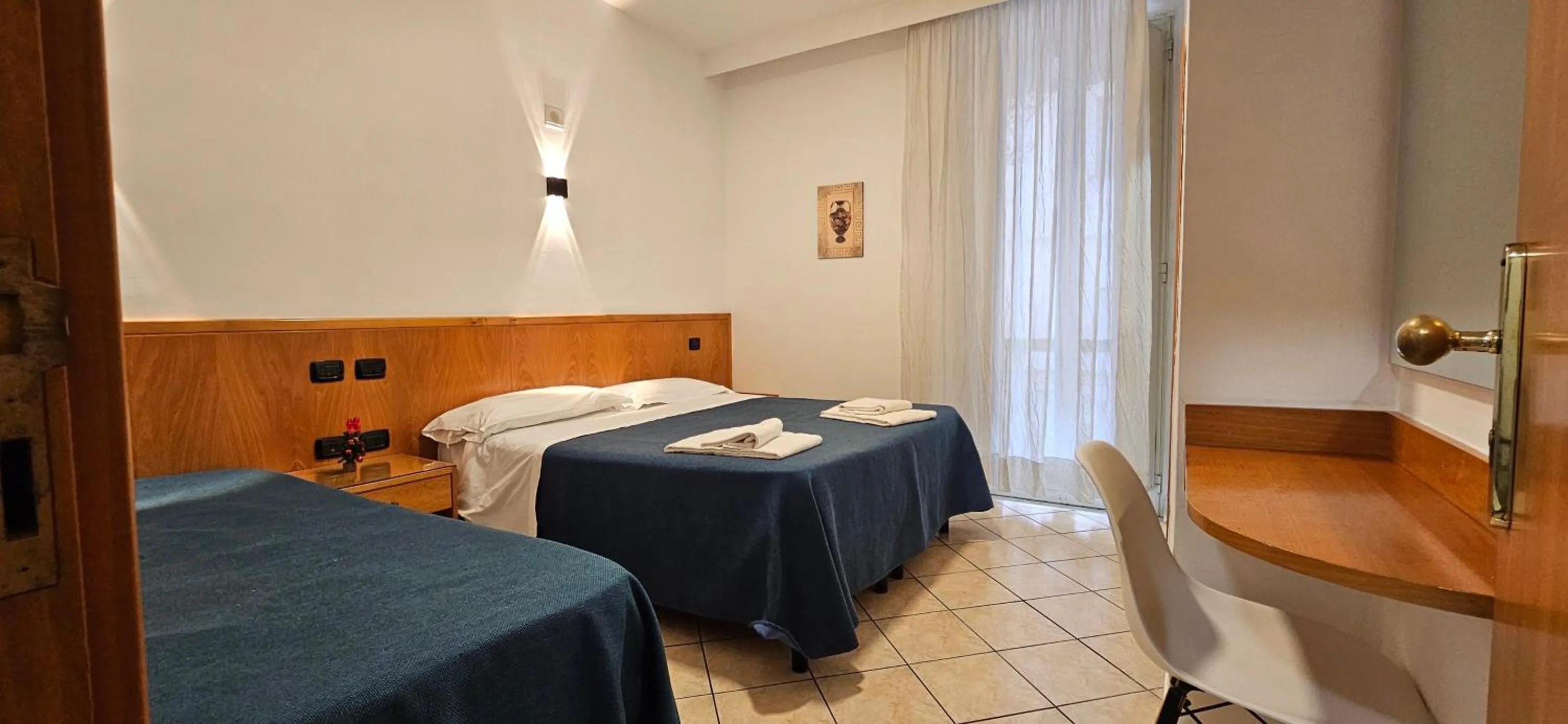 Bed in Hotel Zara Napoli