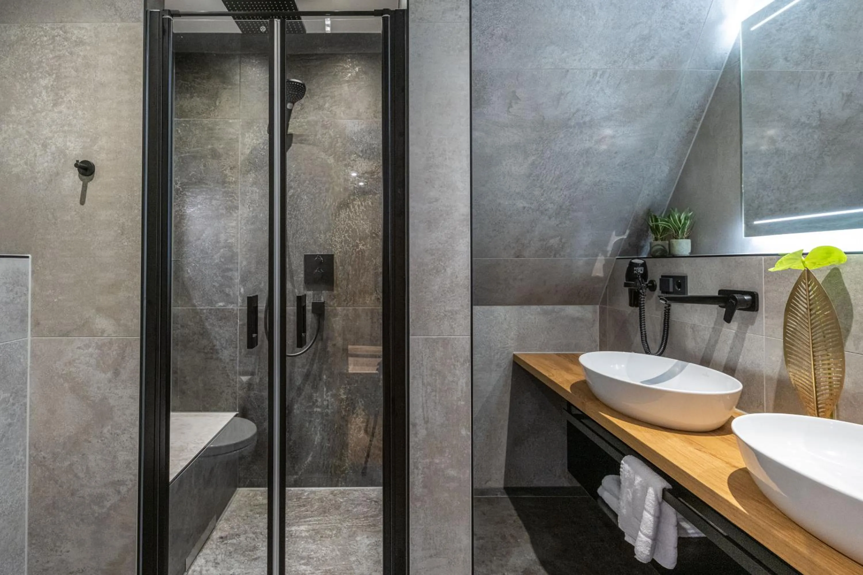 Shower in Boutique Hotel Melchers