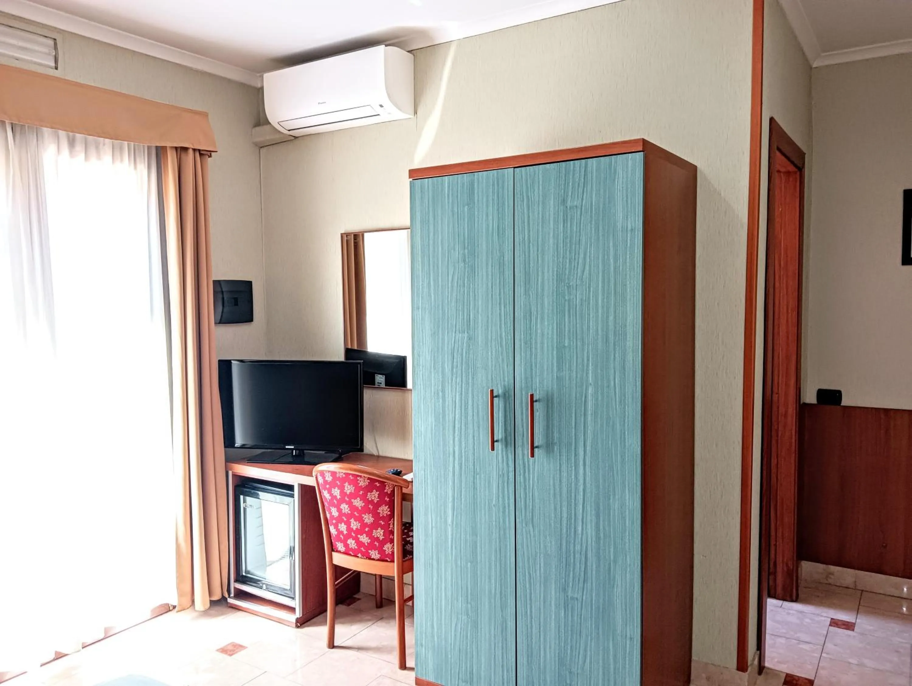 TV and multimedia in Hotel Riviera Fiumicino